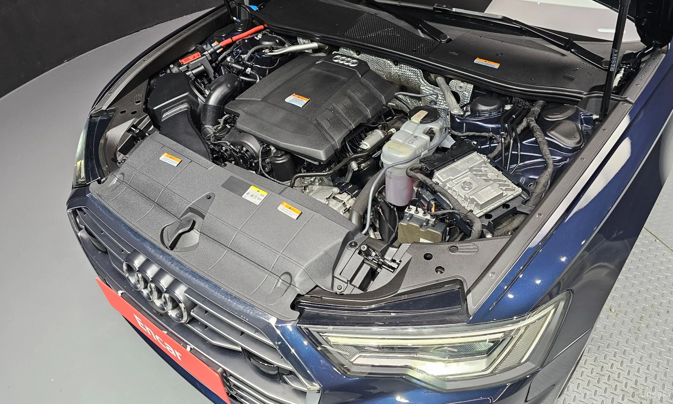 Audi A6 (C8) превью 6