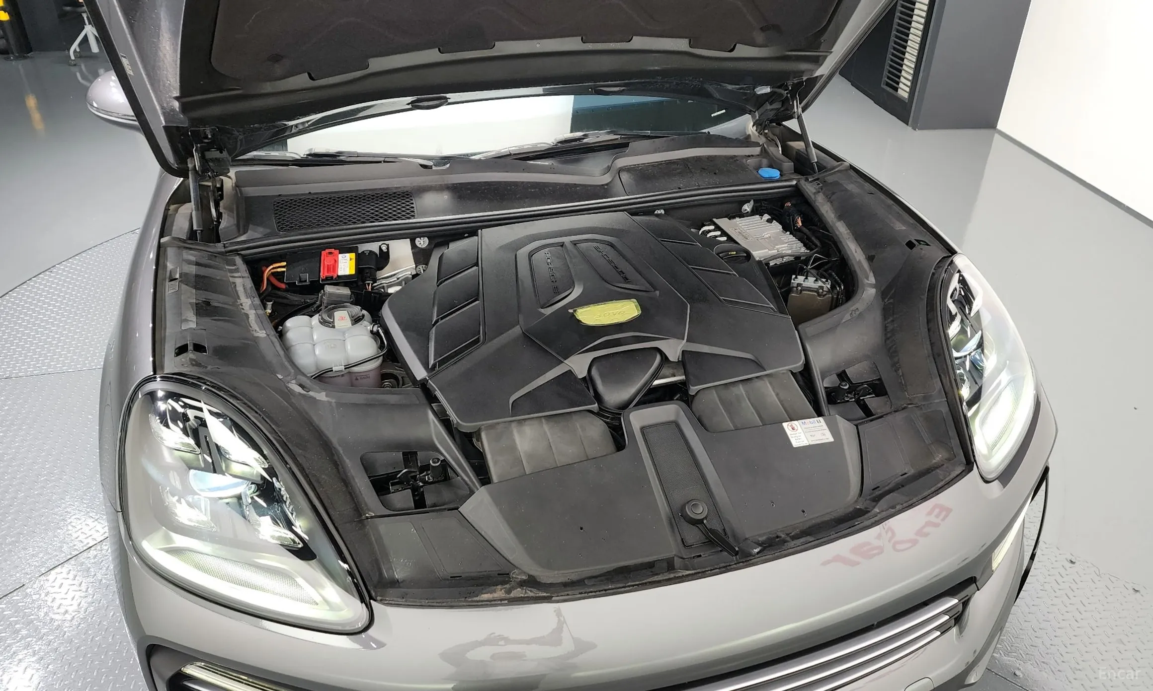 Porsche Cayenne (PO536) превью 6
