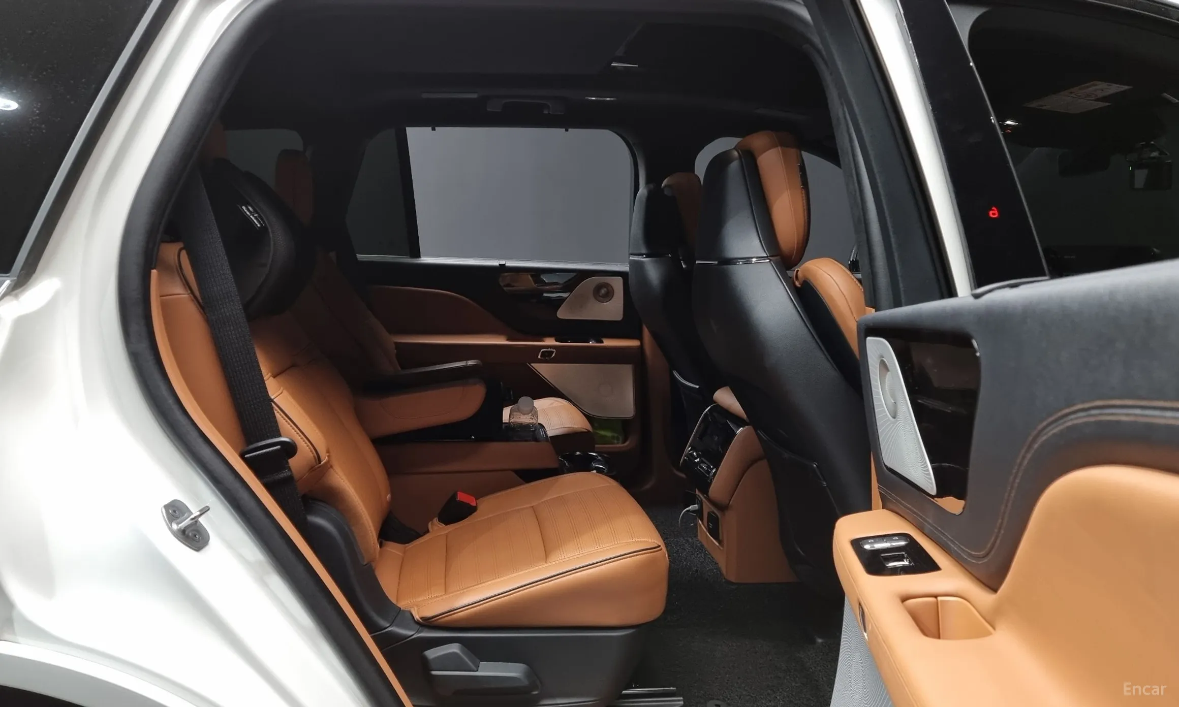 Lincoln Aviator 2nd Generation превью 12
