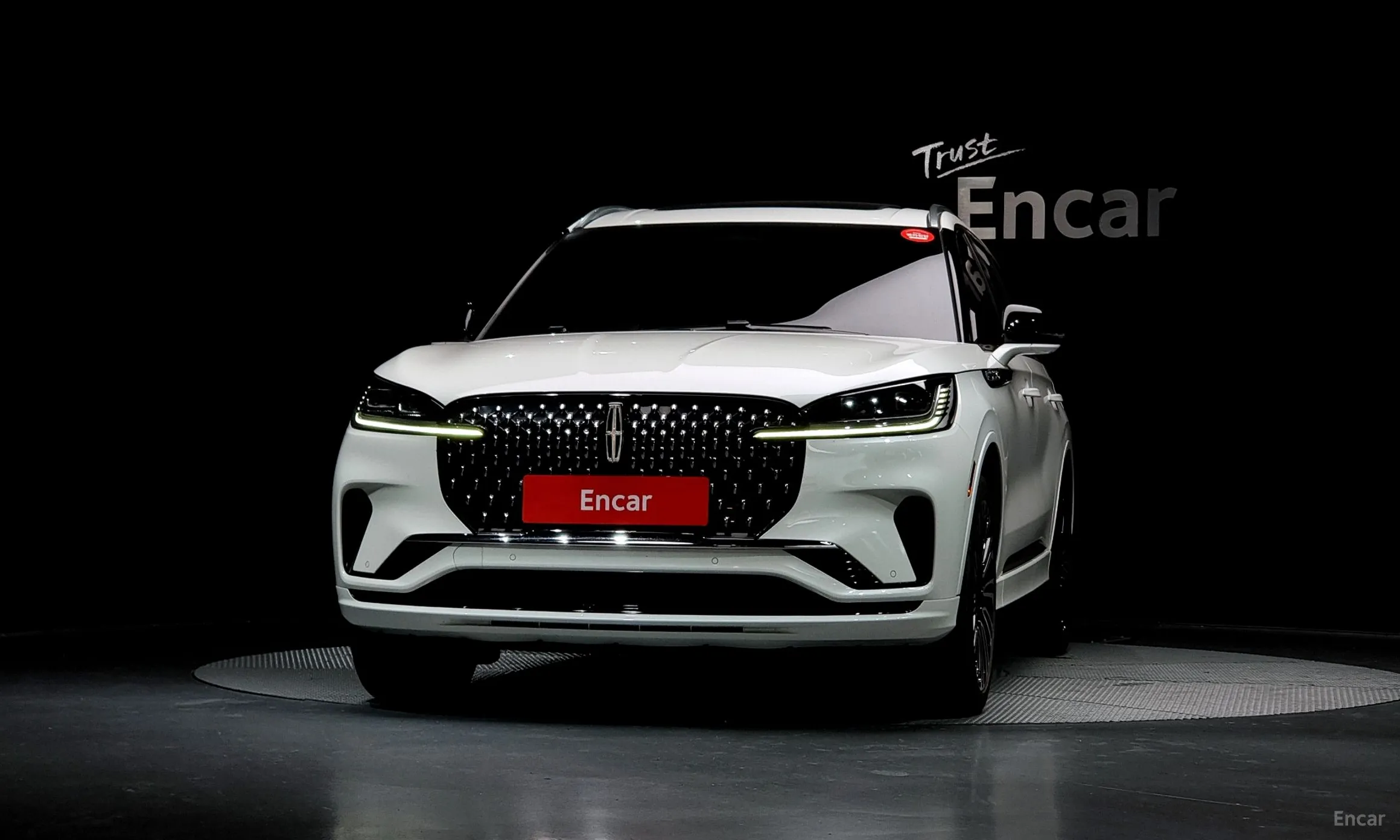 Lincoln Aviator 2nd Generation превью 3