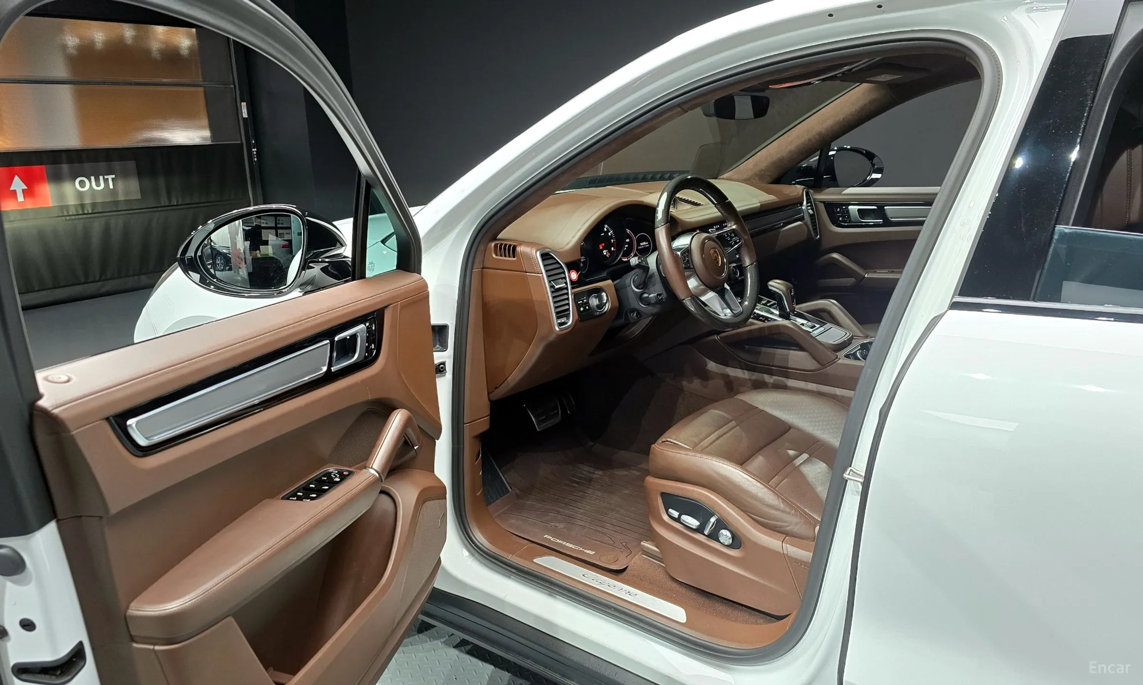 Porsche Cayenne (PO536) превью 11