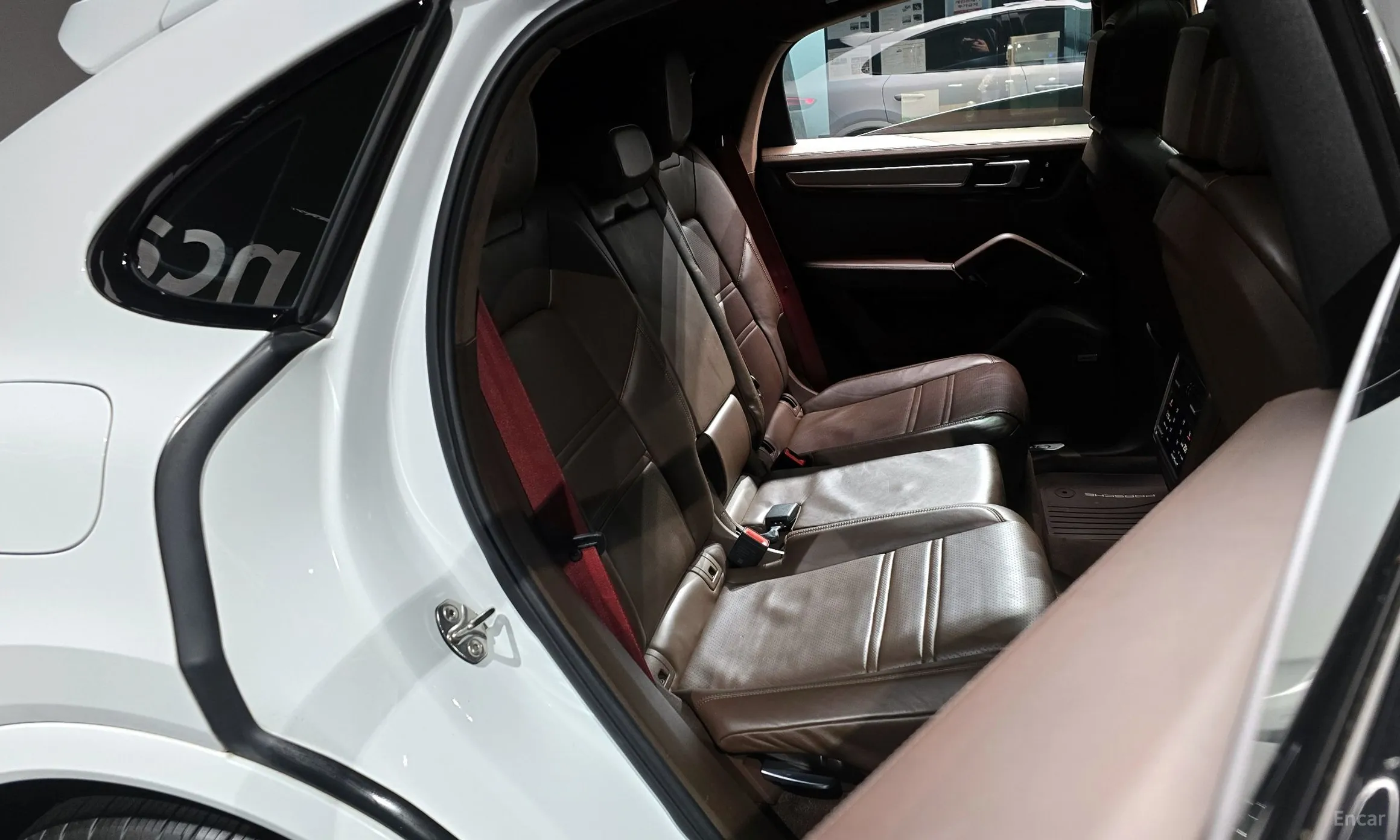 Porsche Cayenne (PO536) превью 12