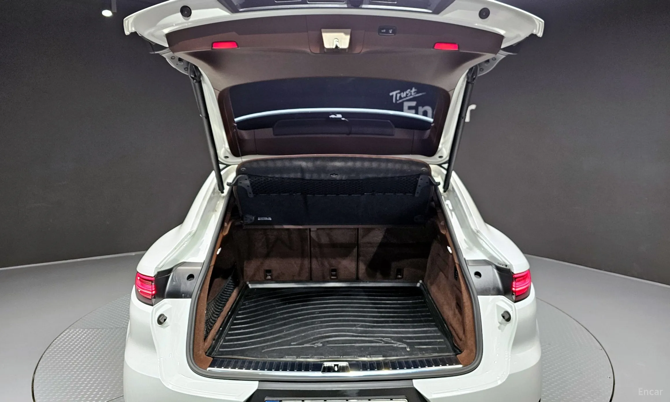 Porsche Cayenne (PO536) превью 20
