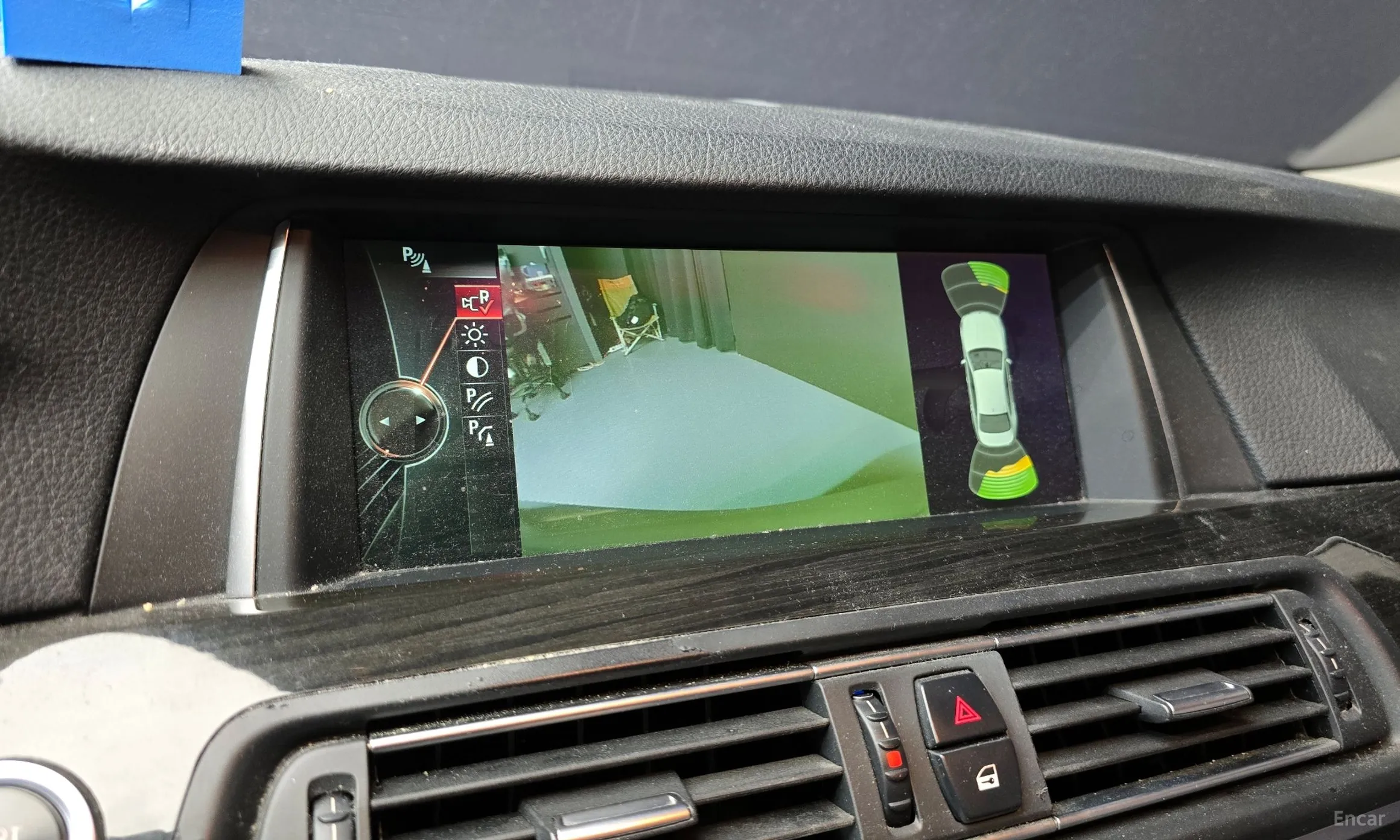 BMW 5 Series (F10) превью 17