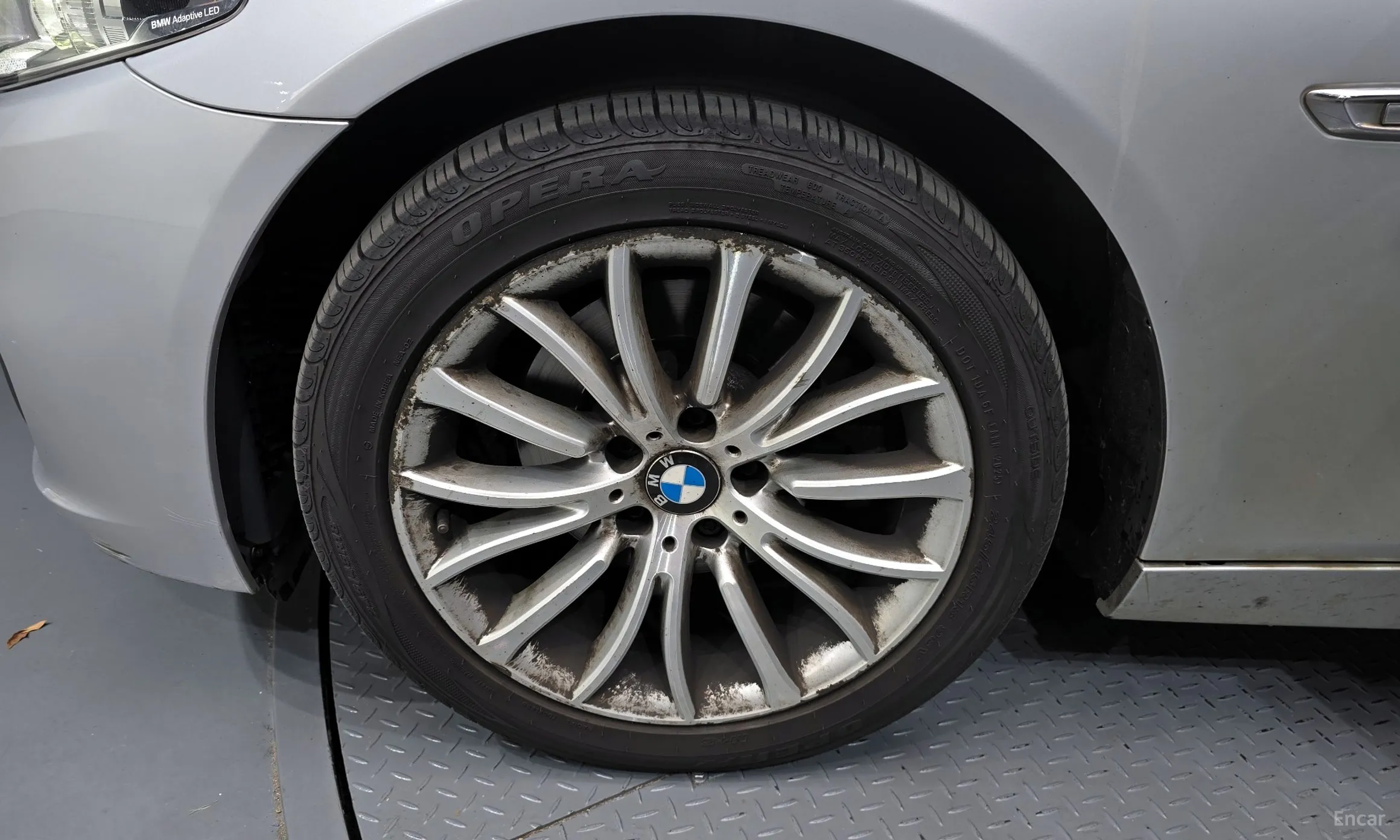 BMW 5 Series (F10) превью 5