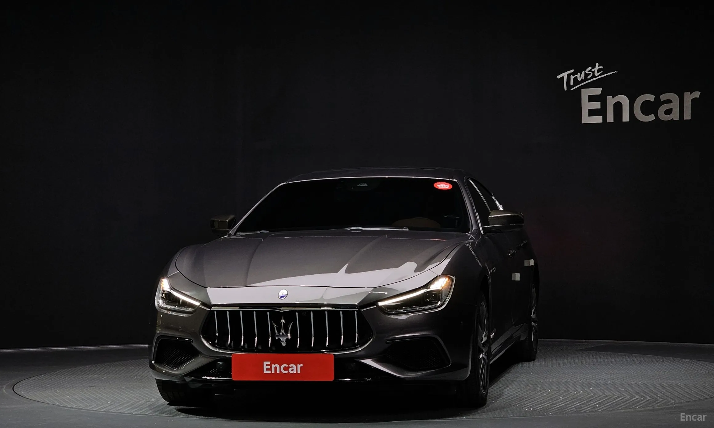 Maserati Ghibli превью 3