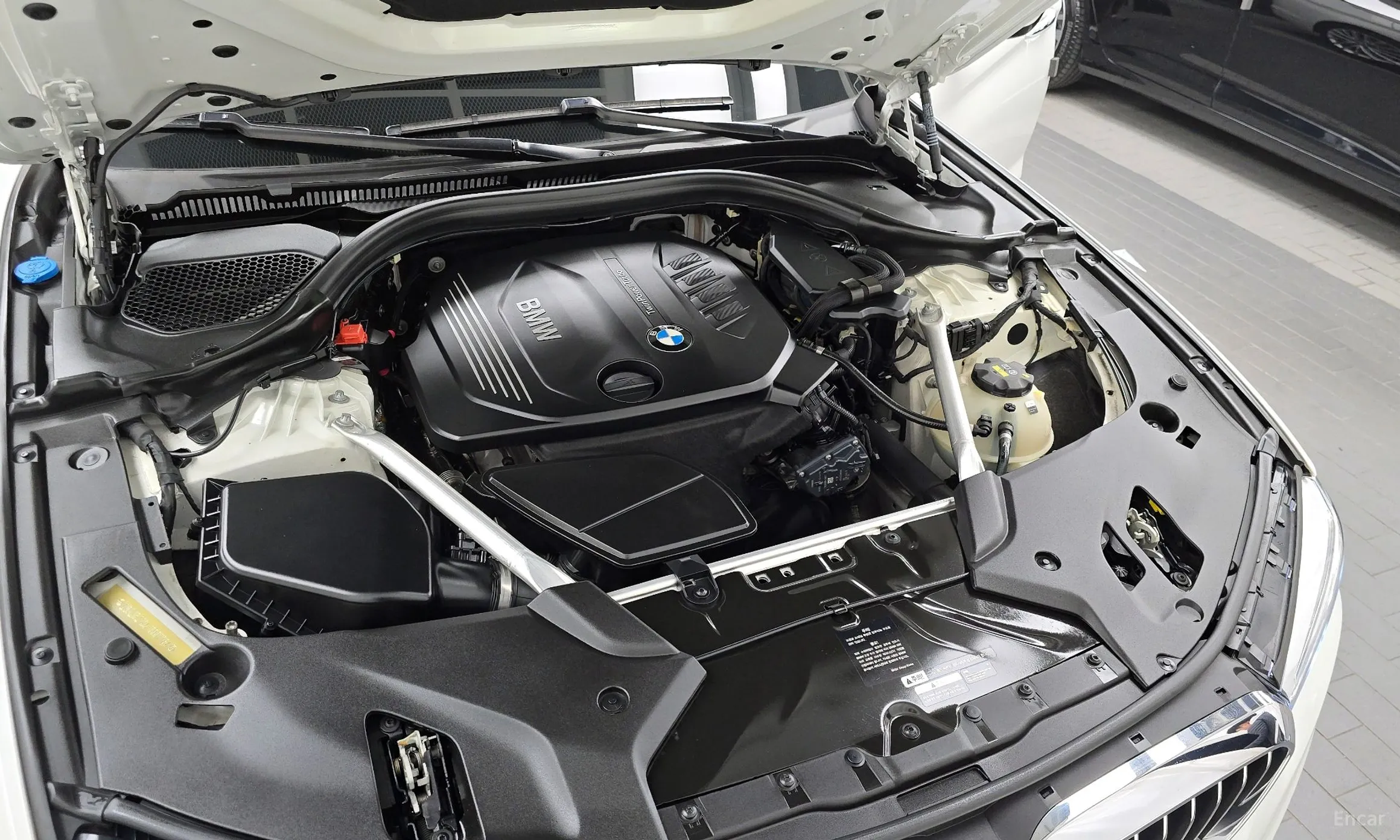 BMW 5 Series (G30) превью 6