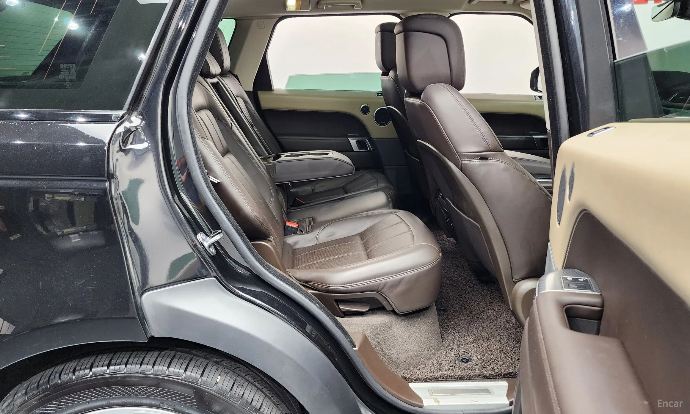 Land Rover Range Rover Sport 2nd Generation превью 12