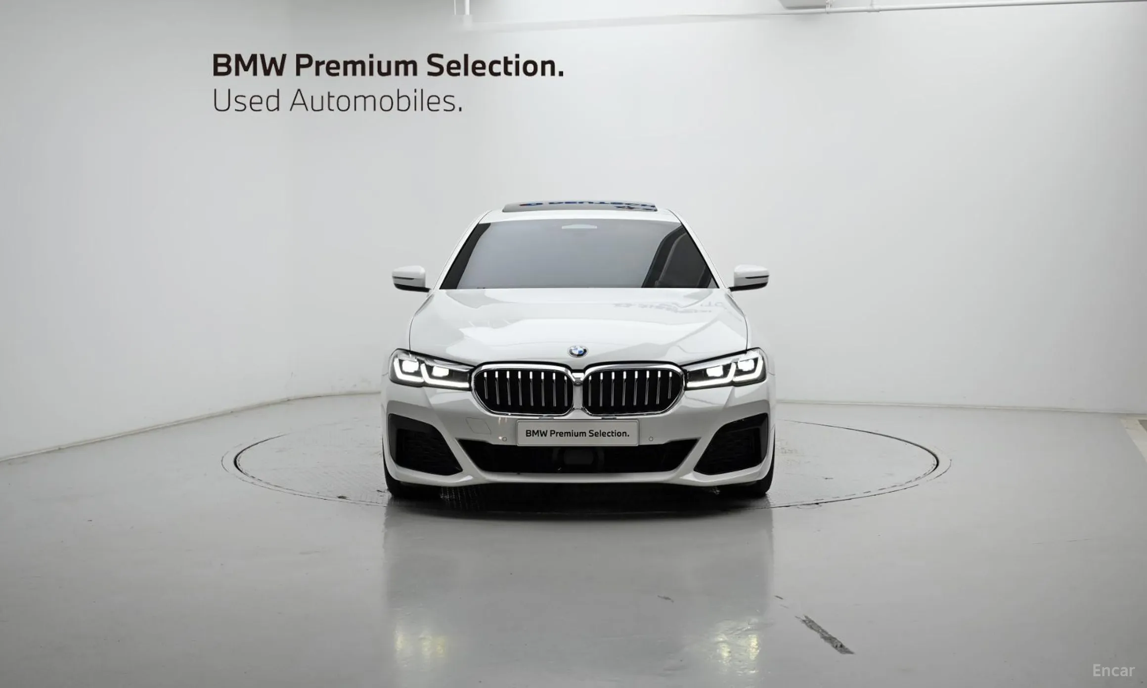BMW 5 Series (G30) превью 3