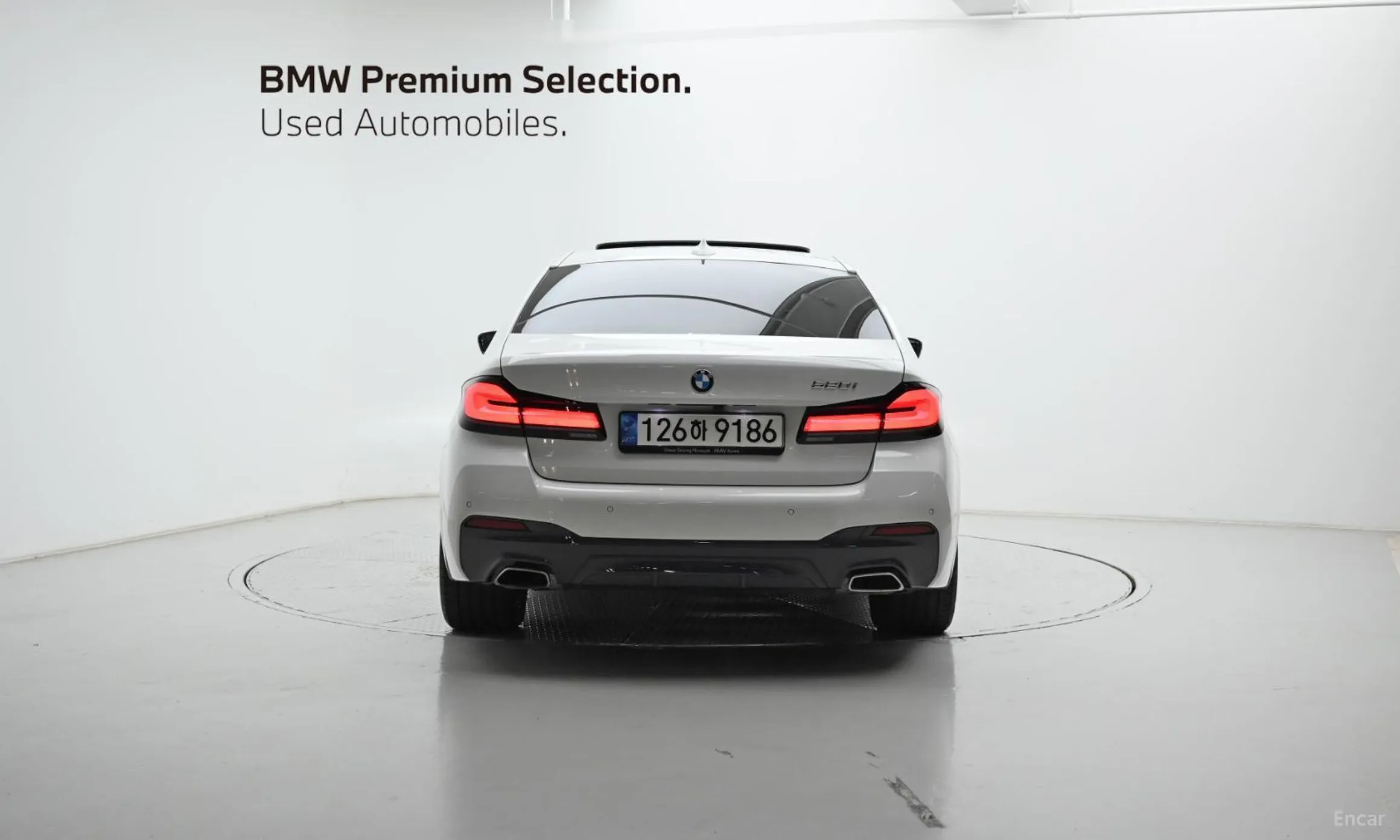 BMW 5 Series (G30) превью 4