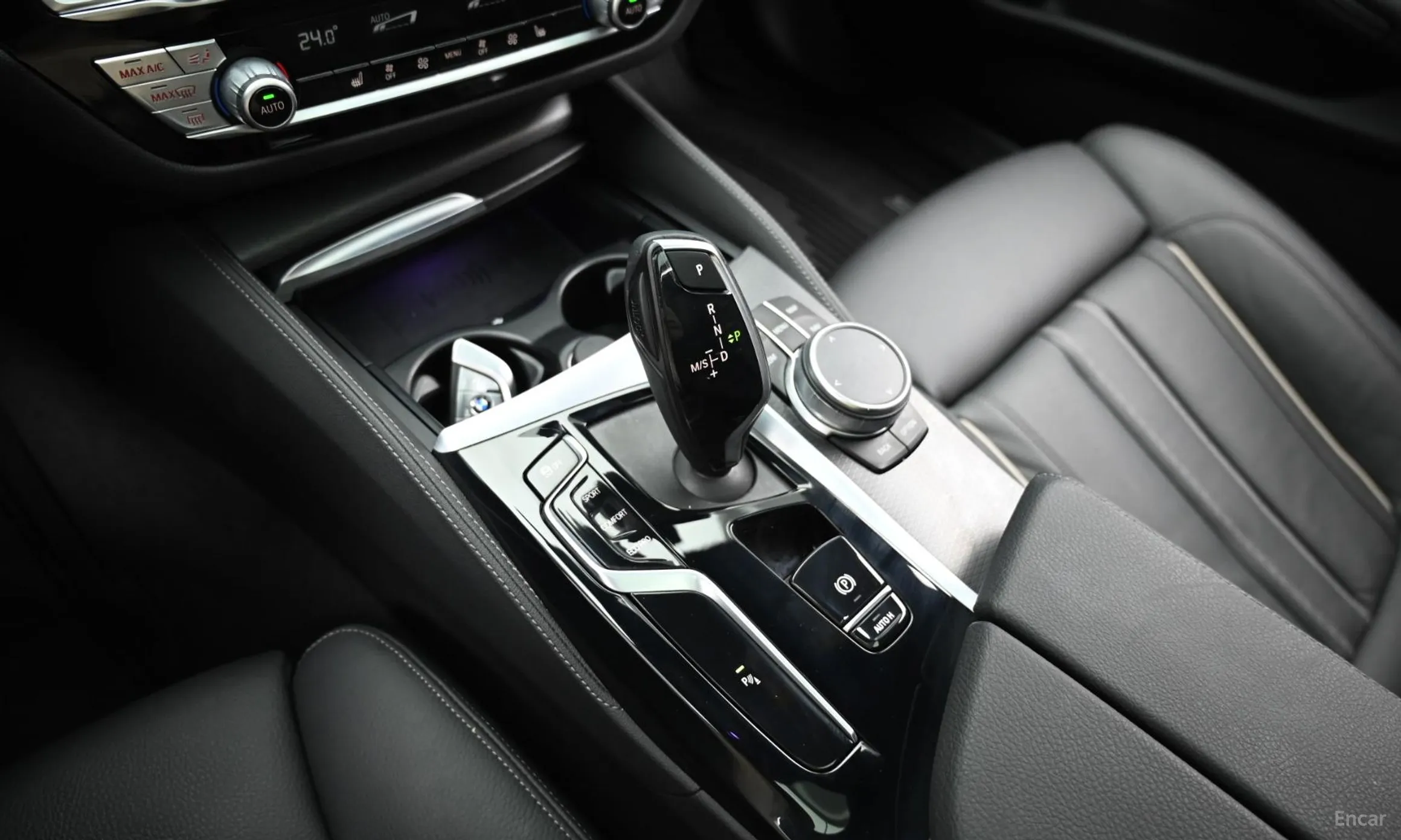 BMW 5 Series (G30) превью 9