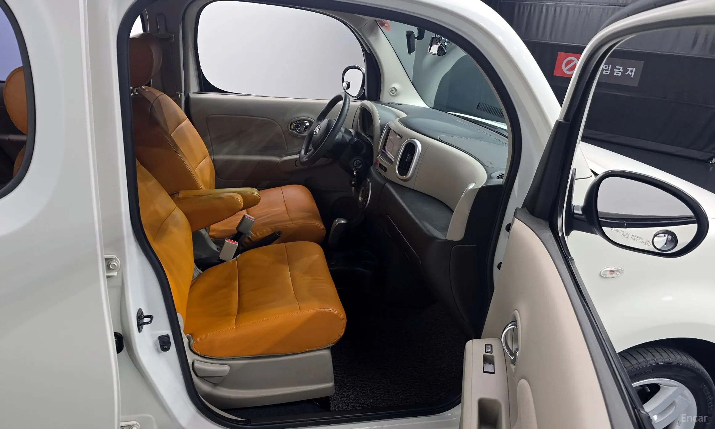 Nissan Cube превью 10