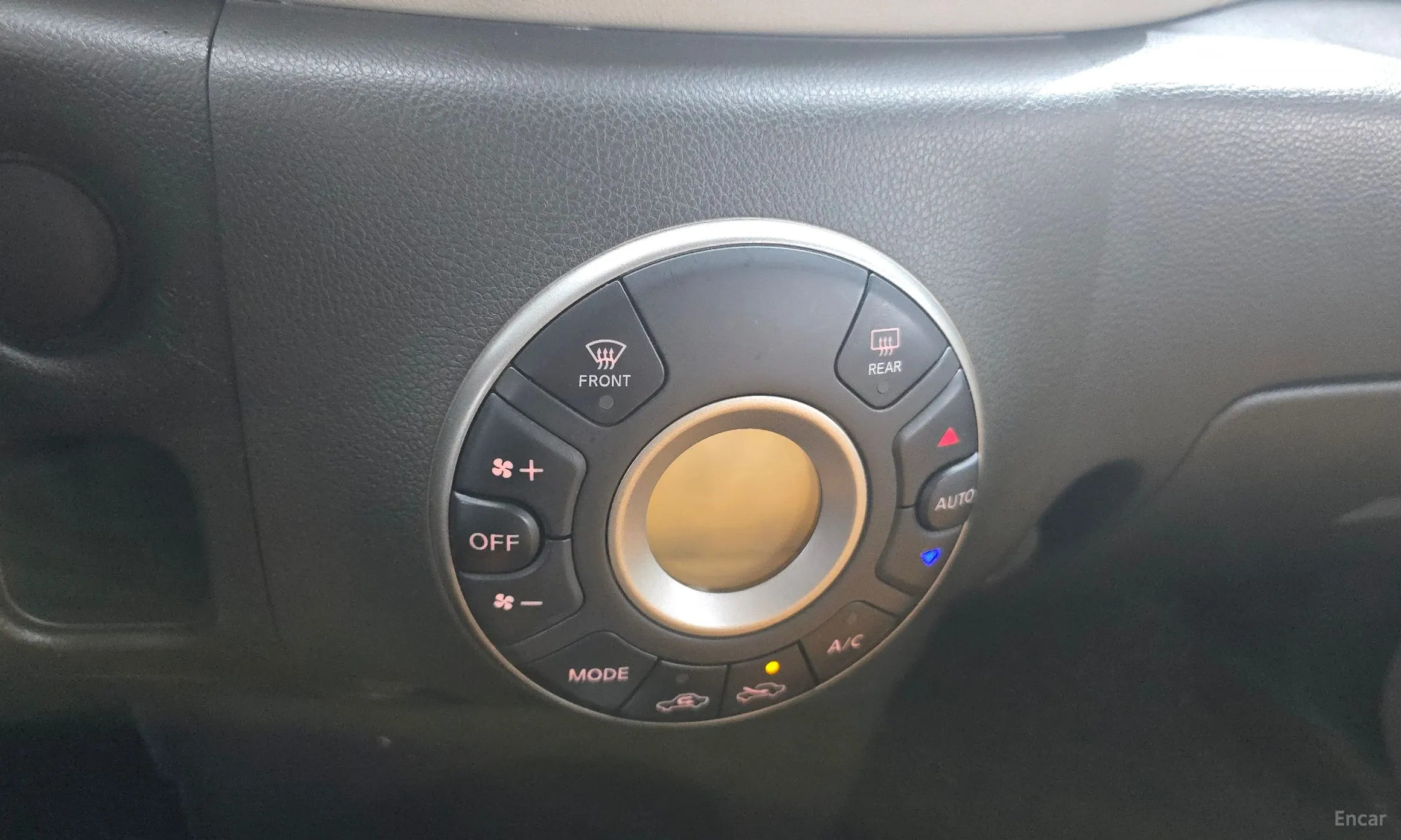 Nissan Cube превью 16
