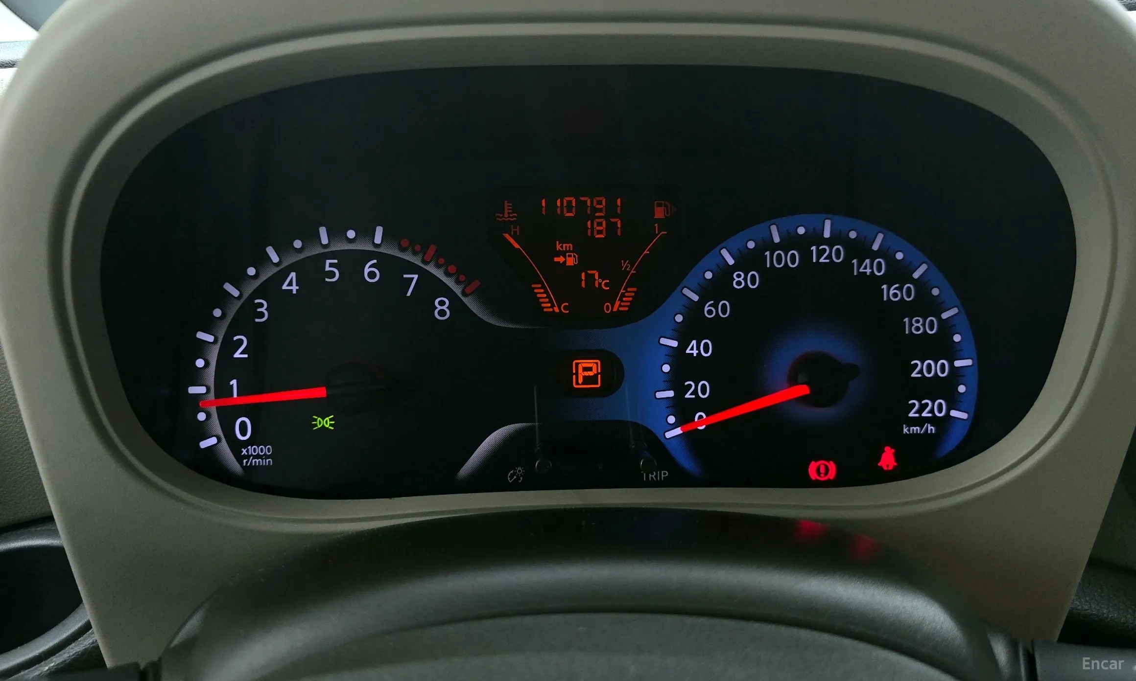 Nissan Cube превью 7