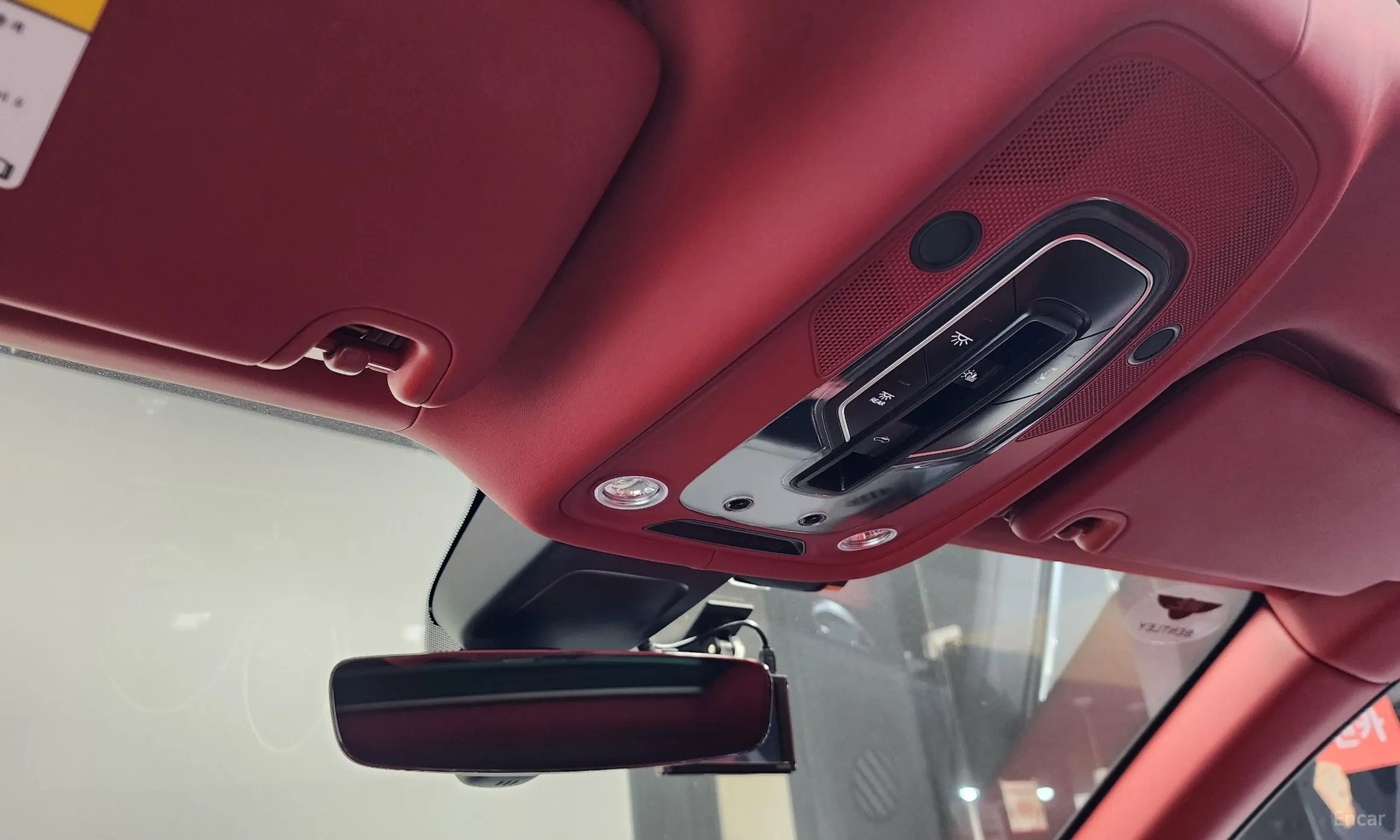 Bentley Bentayga превью 17