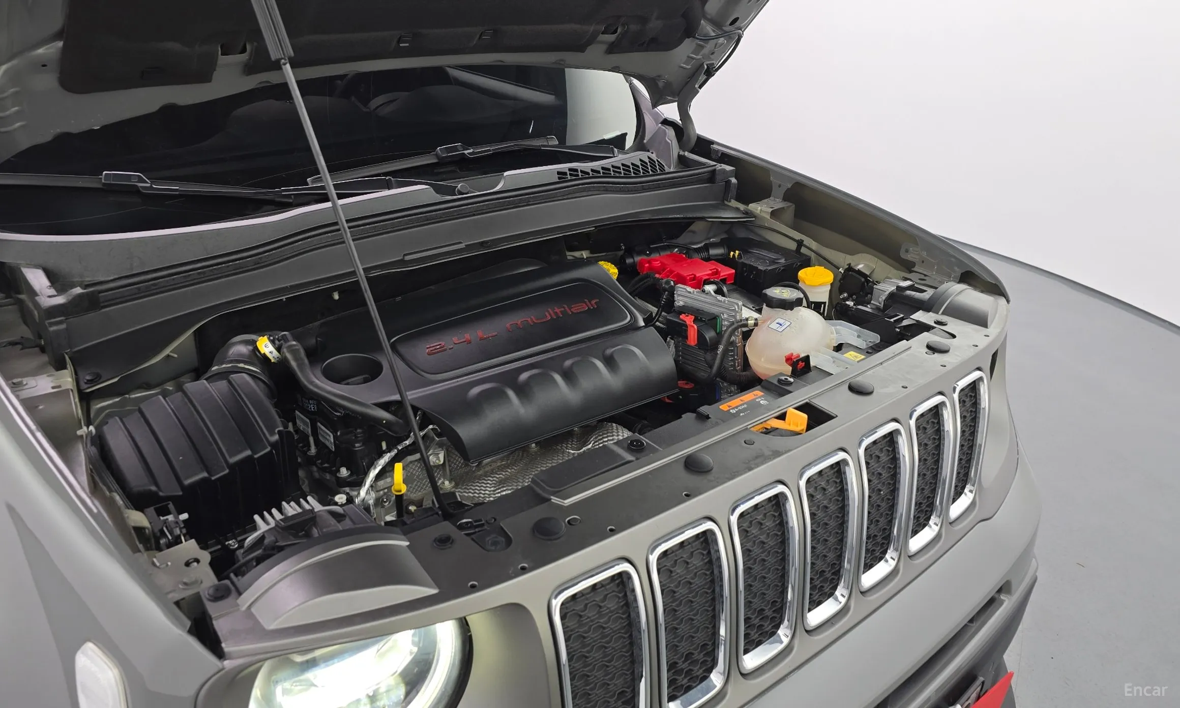 Jeep Renegade превью 6