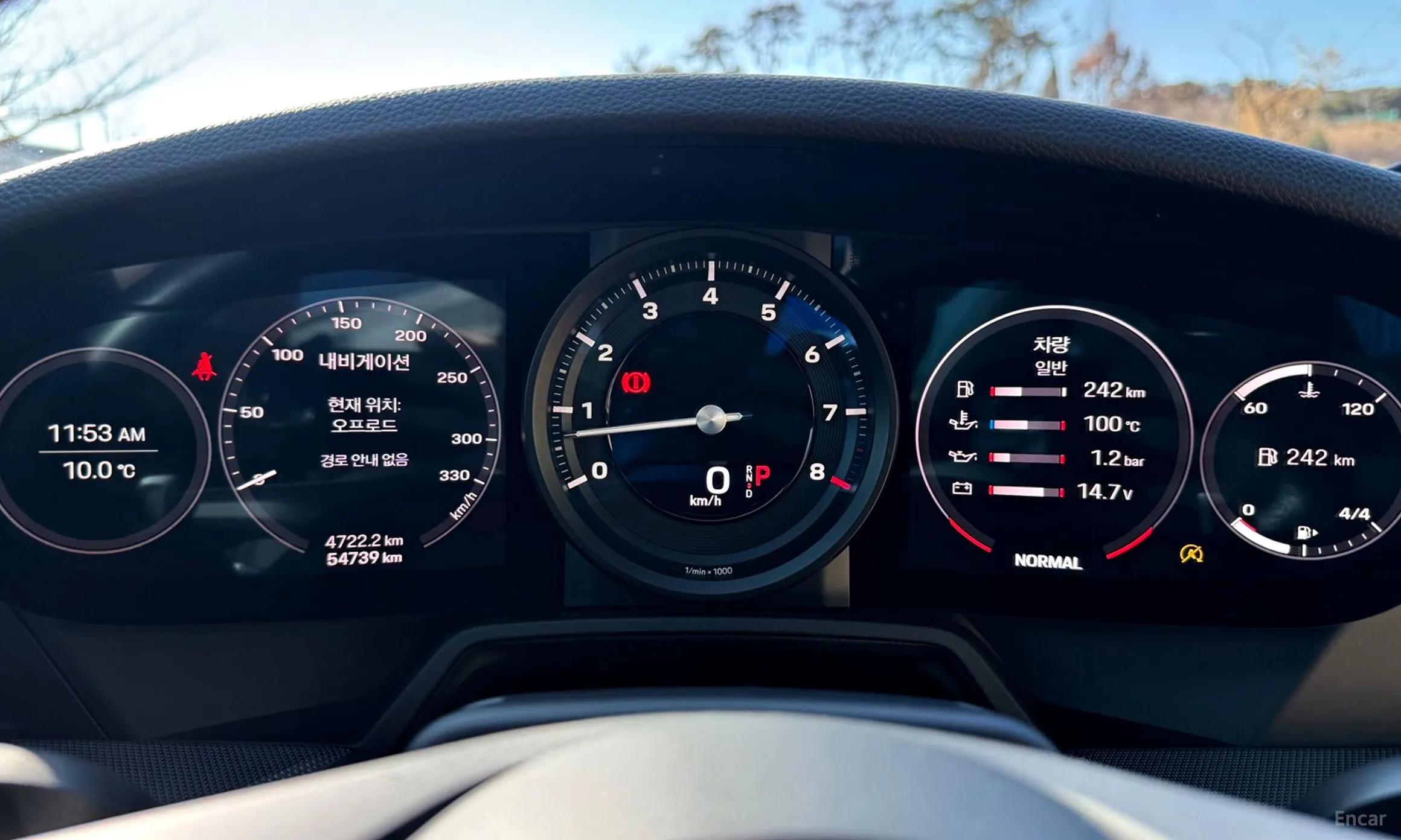 Porsche 911 (992) превью 13