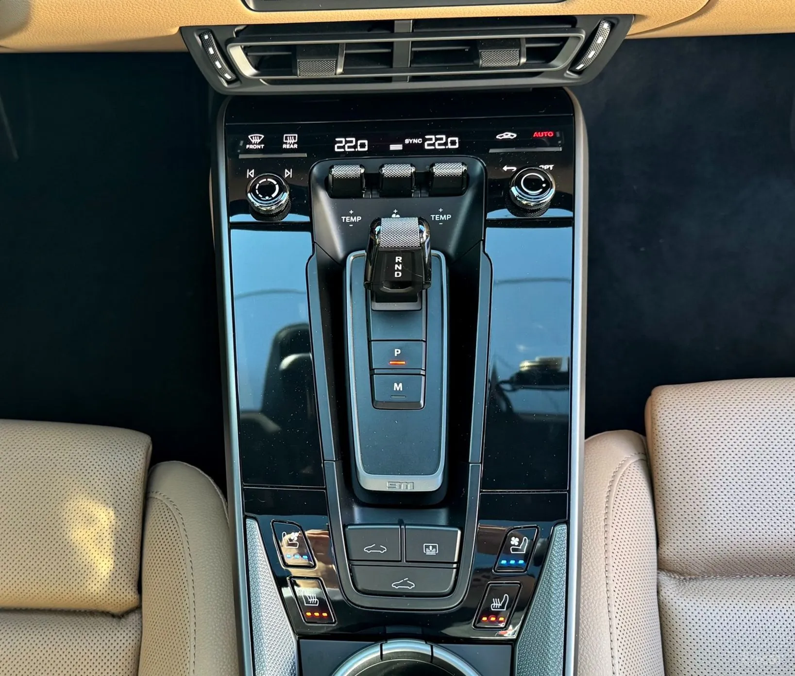 Porsche 911 (992) превью 15