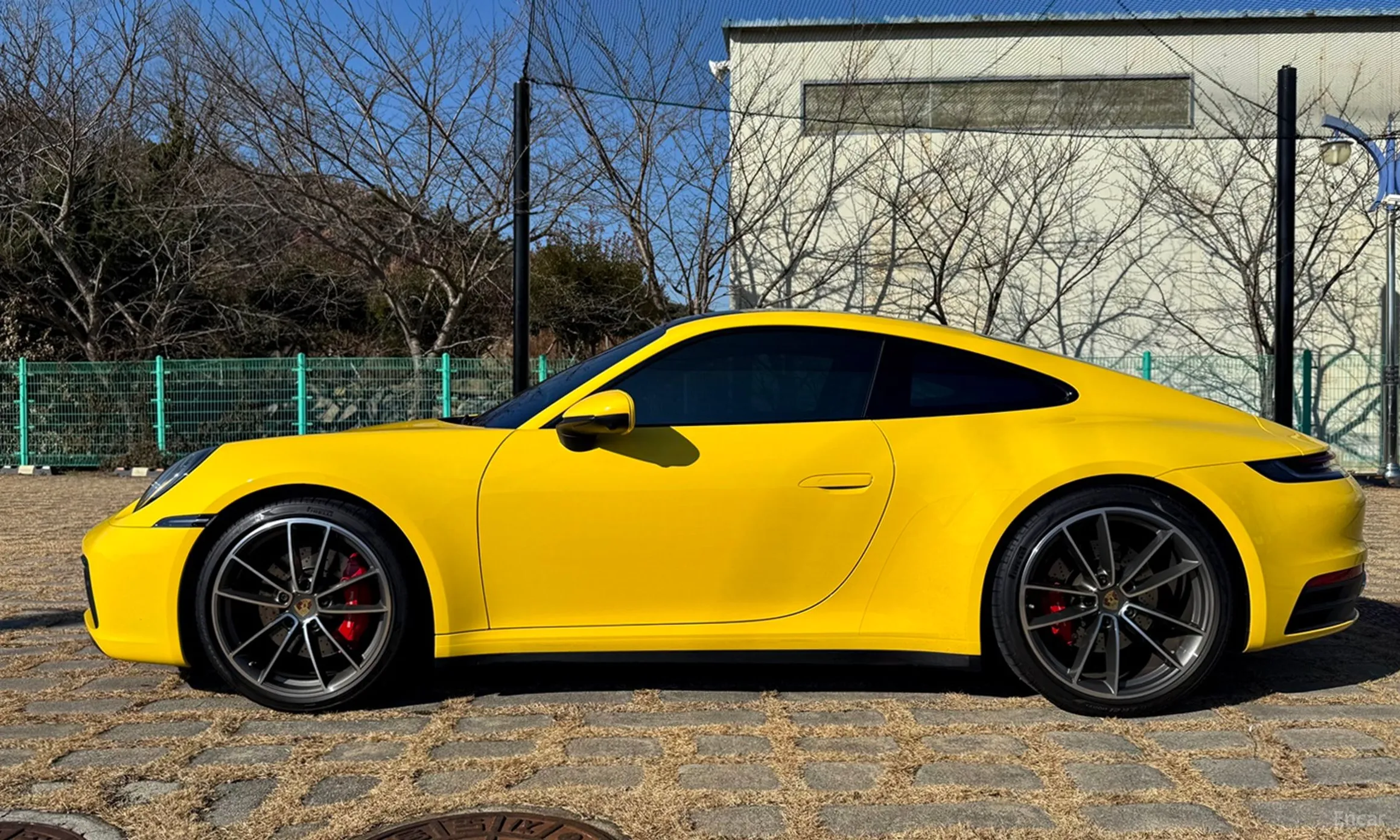 Porsche 911 (992) превью 4