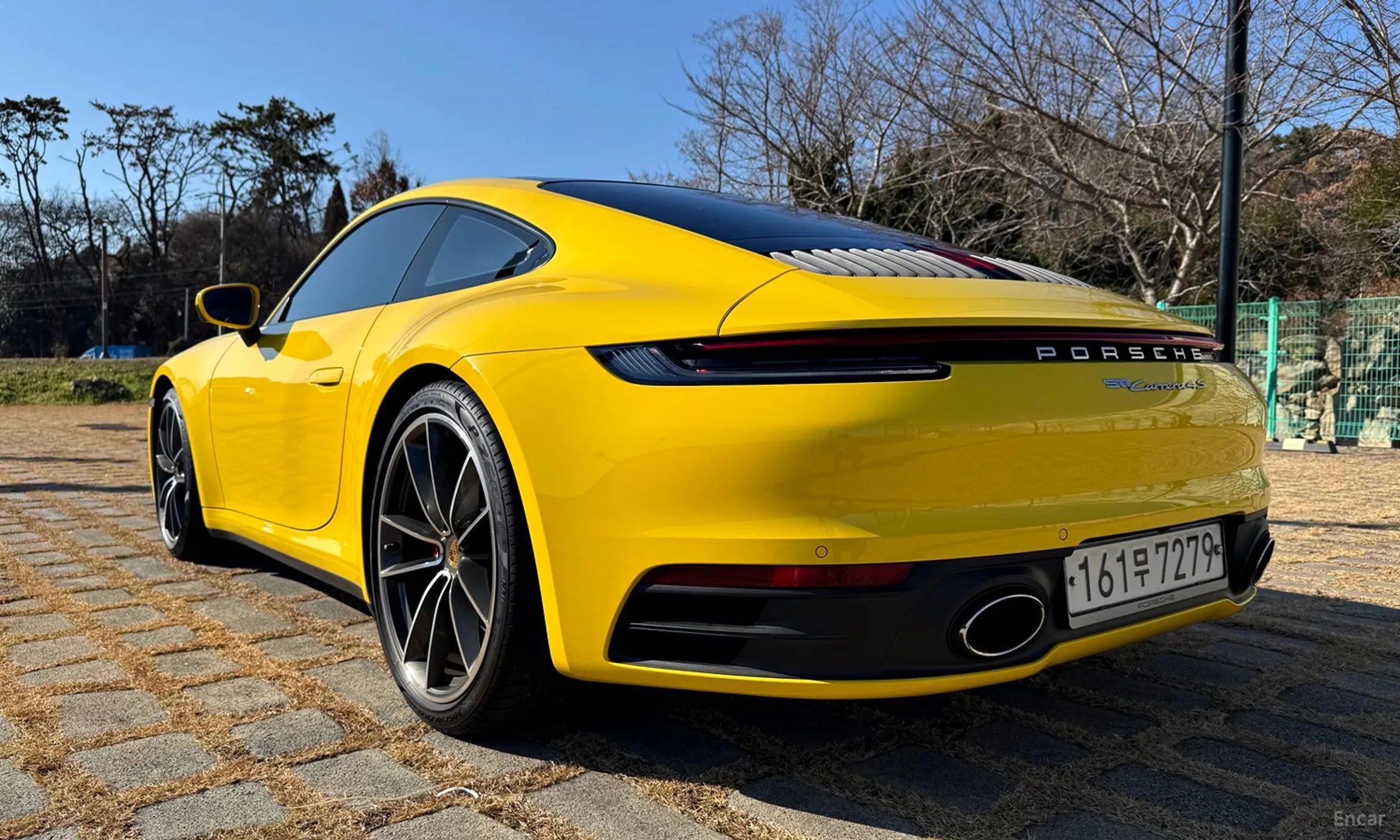 Porsche 911 (992) превью 6