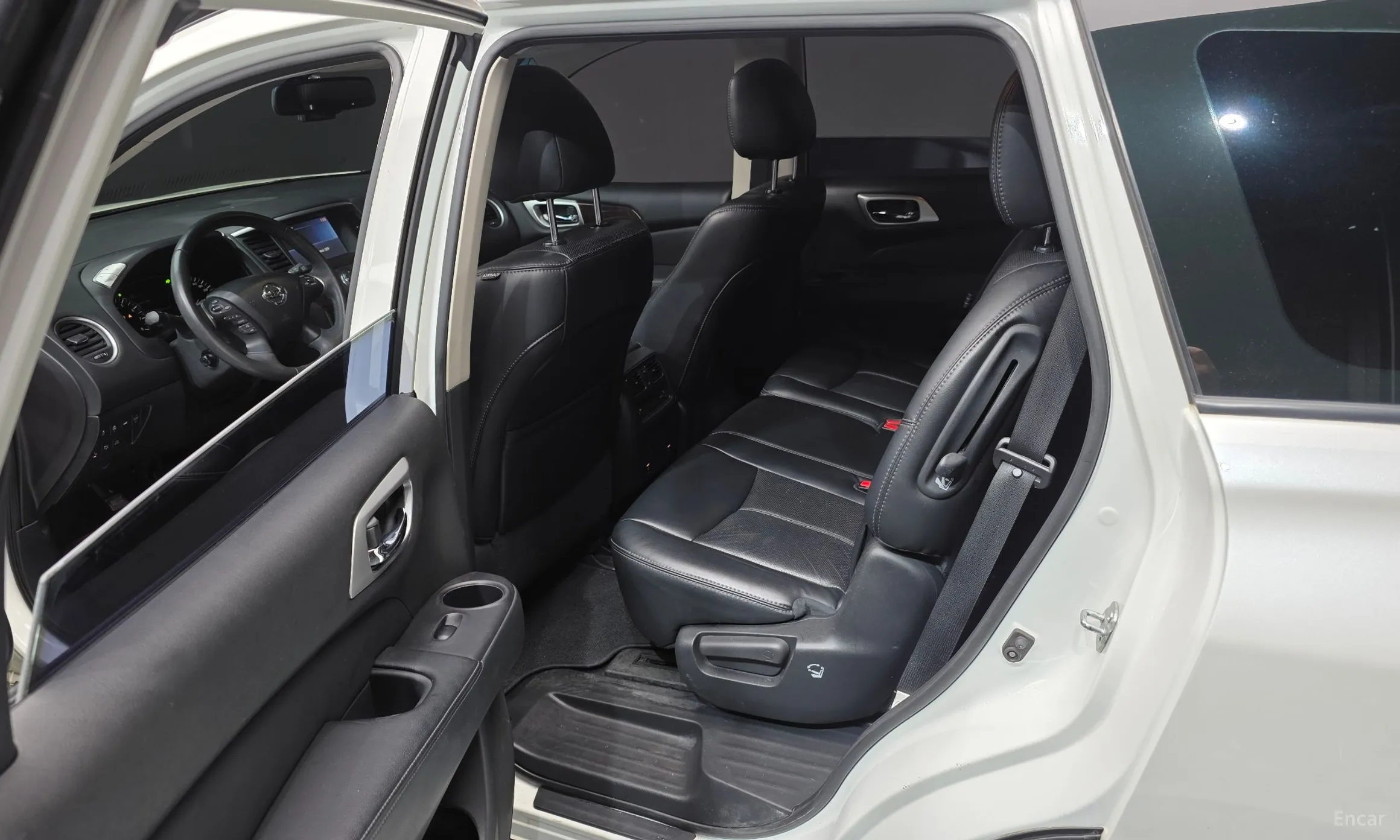Nissan Pathfinder Gen 4 превью 11