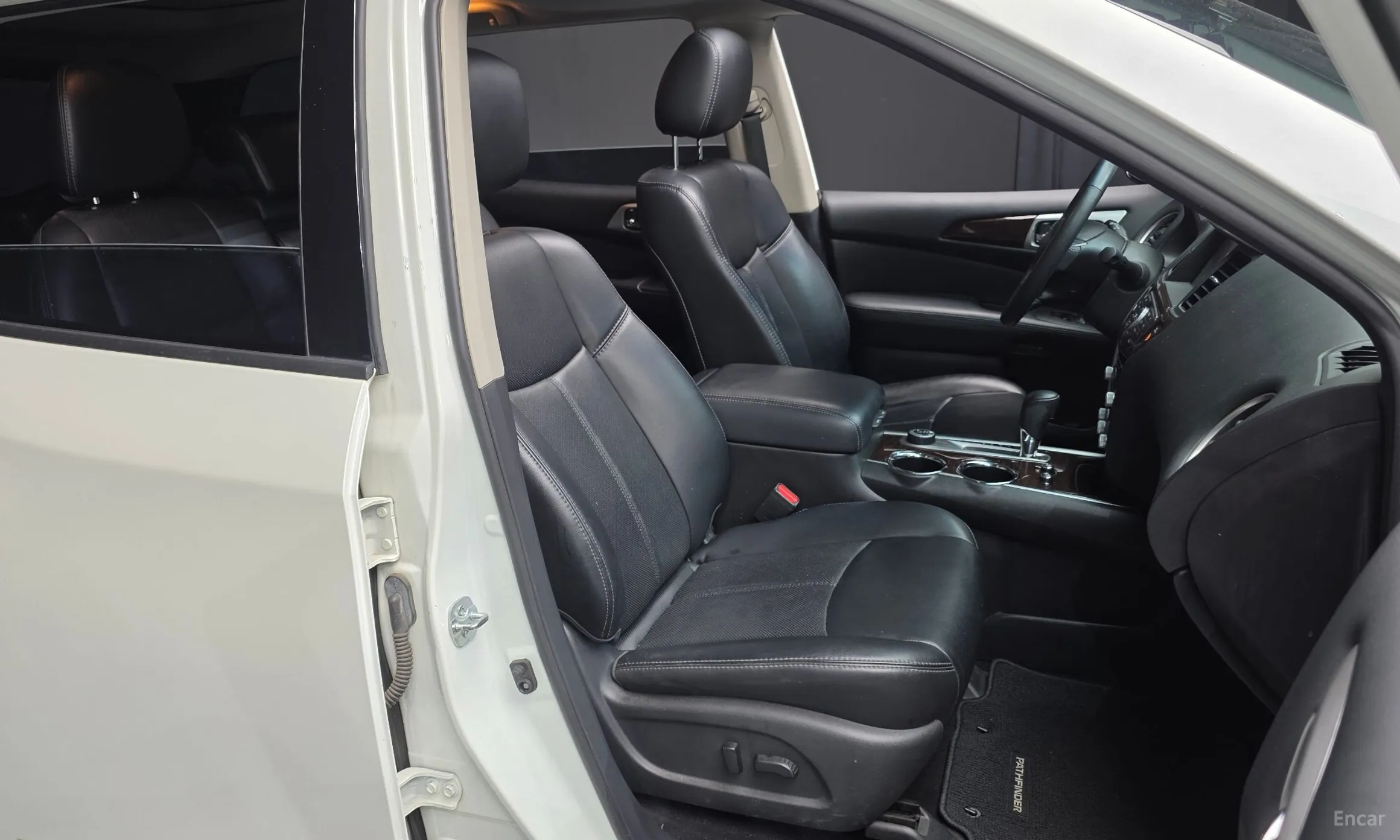 Nissan Pathfinder Gen 4 превью 12