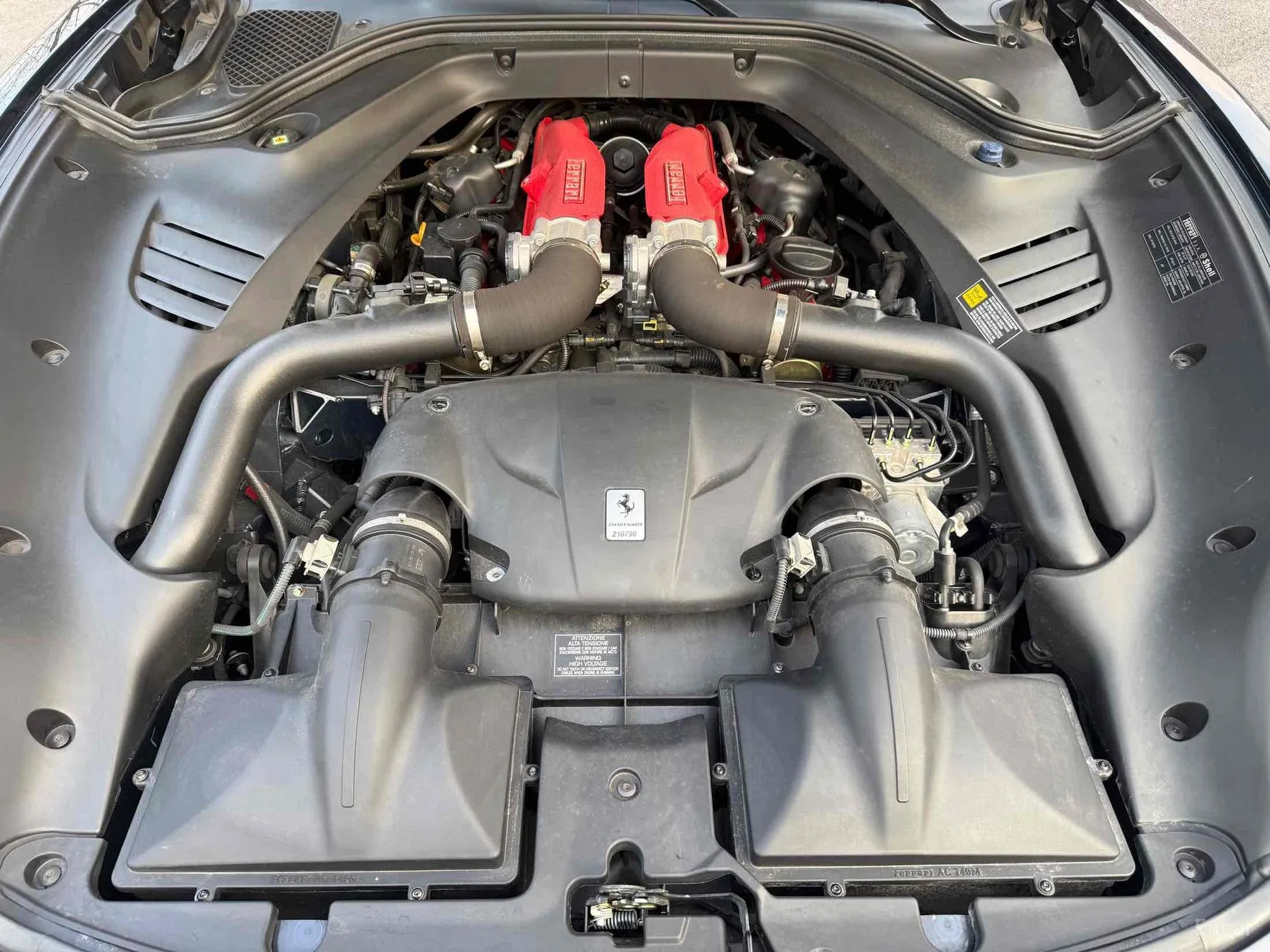 Ferrari California превью 9