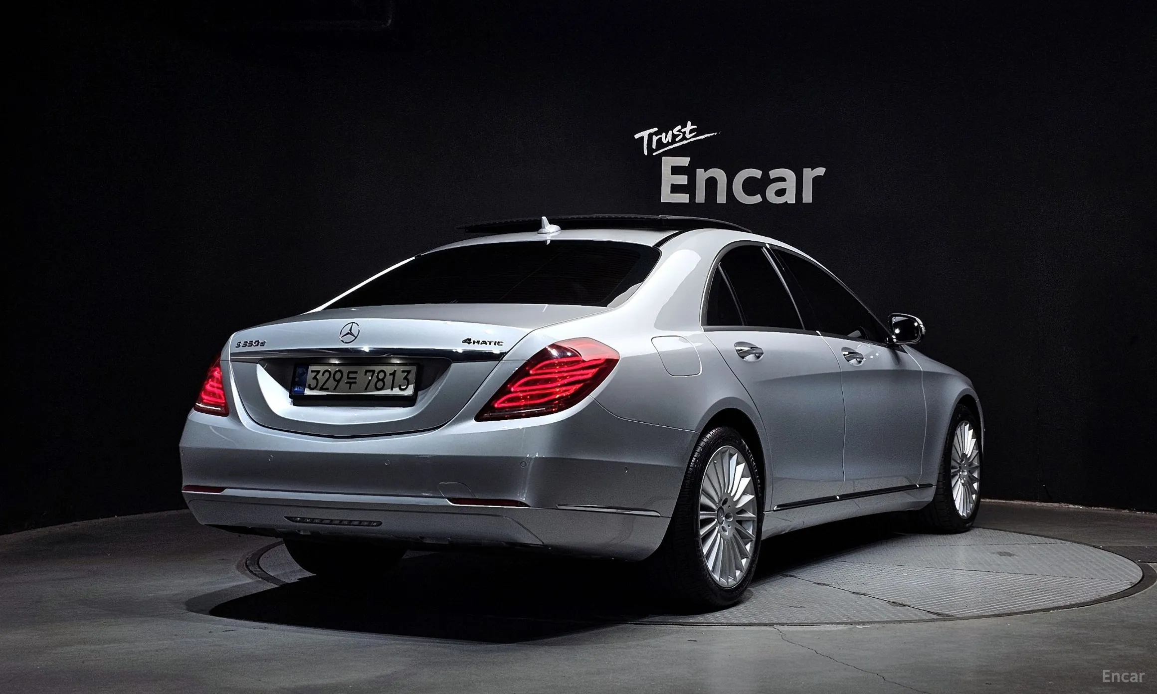 Mercedes Benz S-Class W222