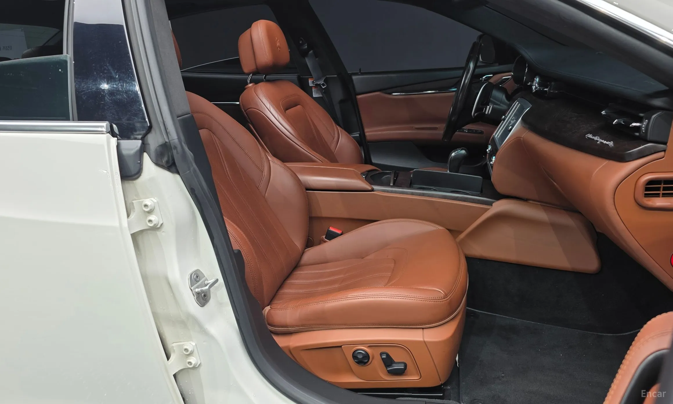 Maserati Quattroporte превью 11