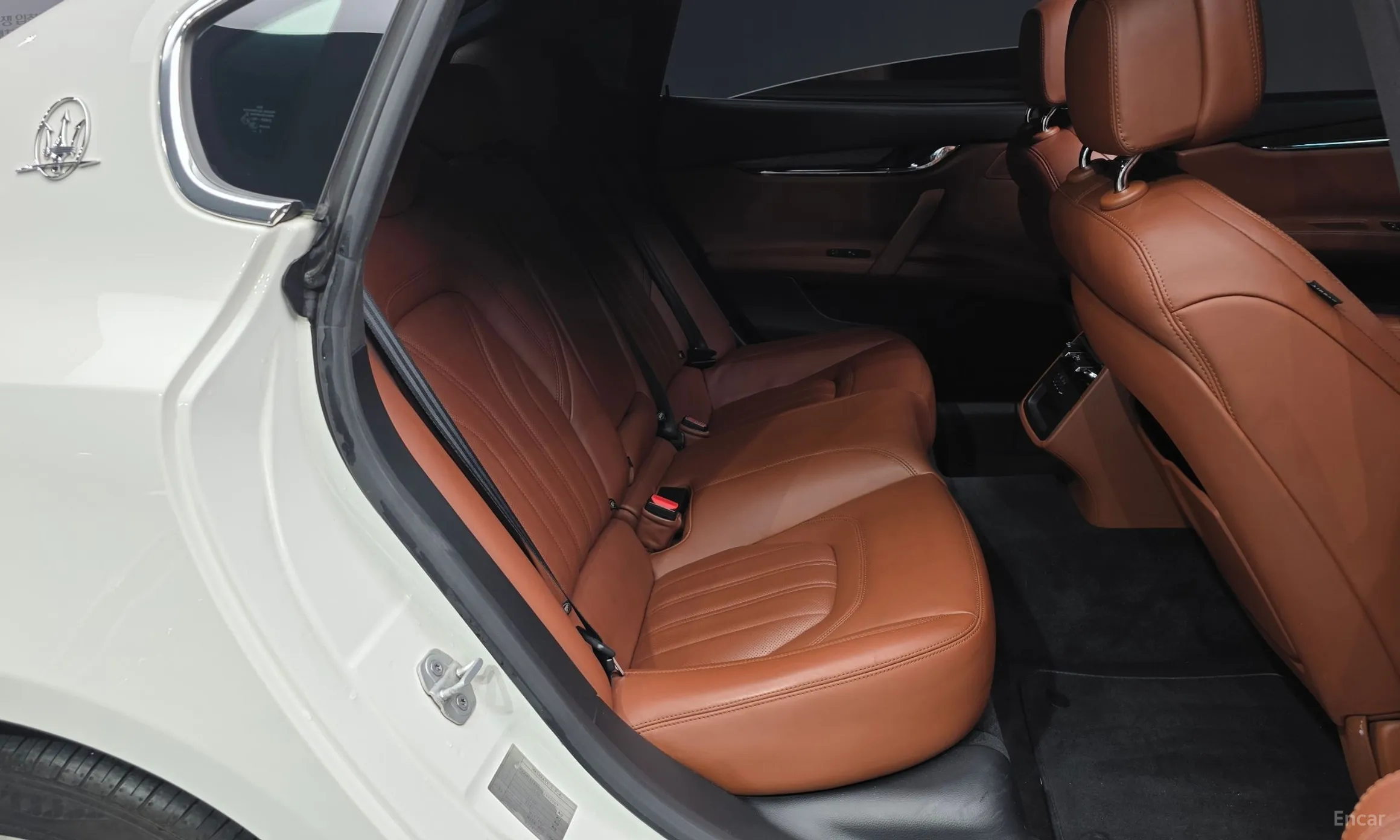 Maserati Quattroporte превью 12