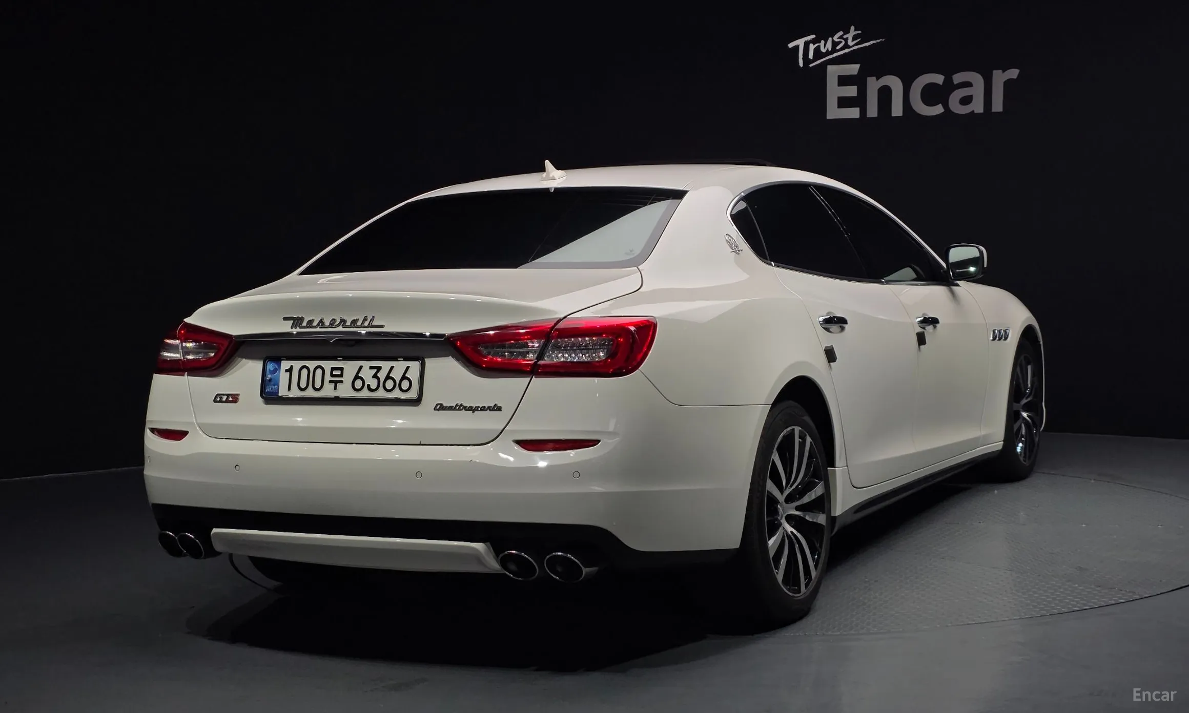 Maserati Quattroporte превью 2