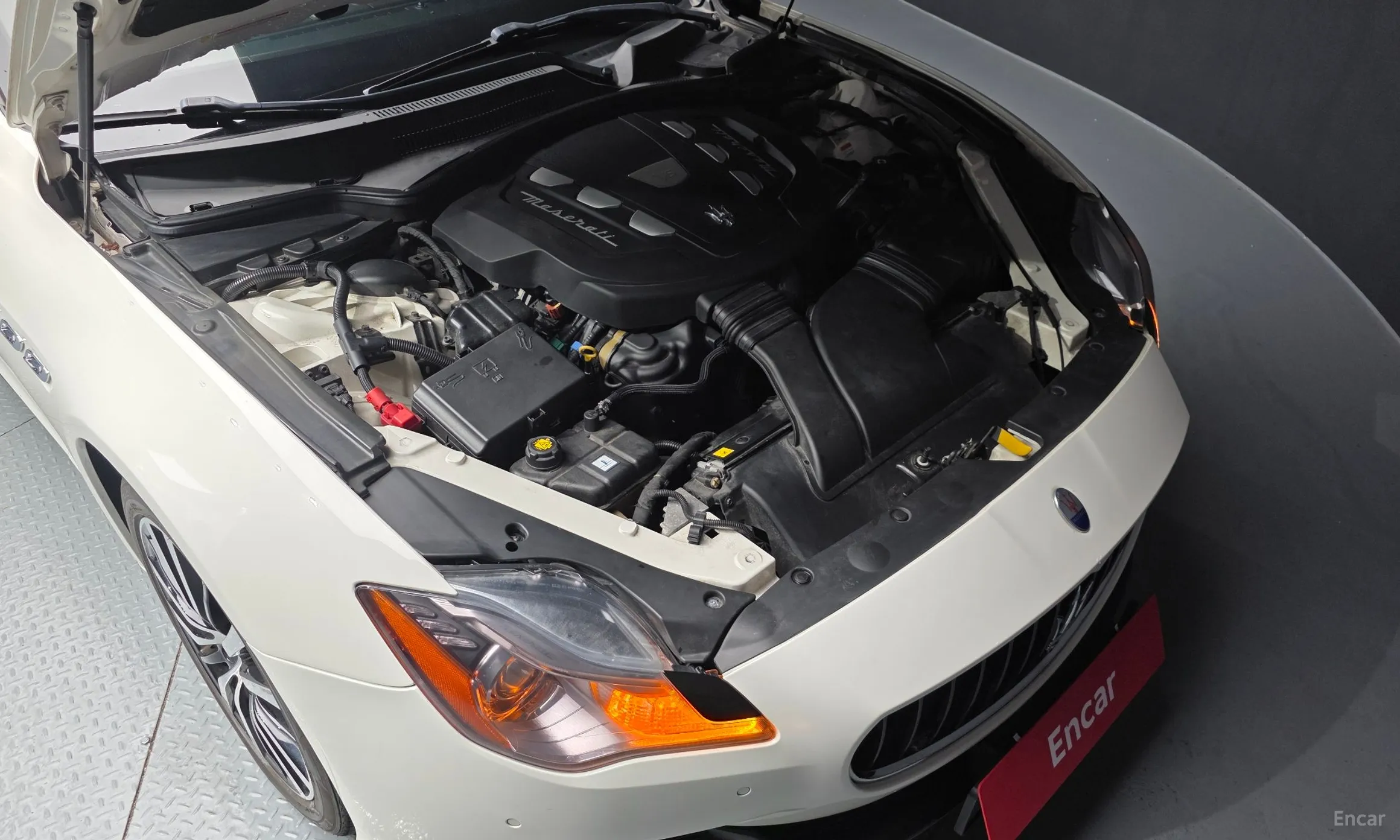 Maserati Quattroporte превью 6