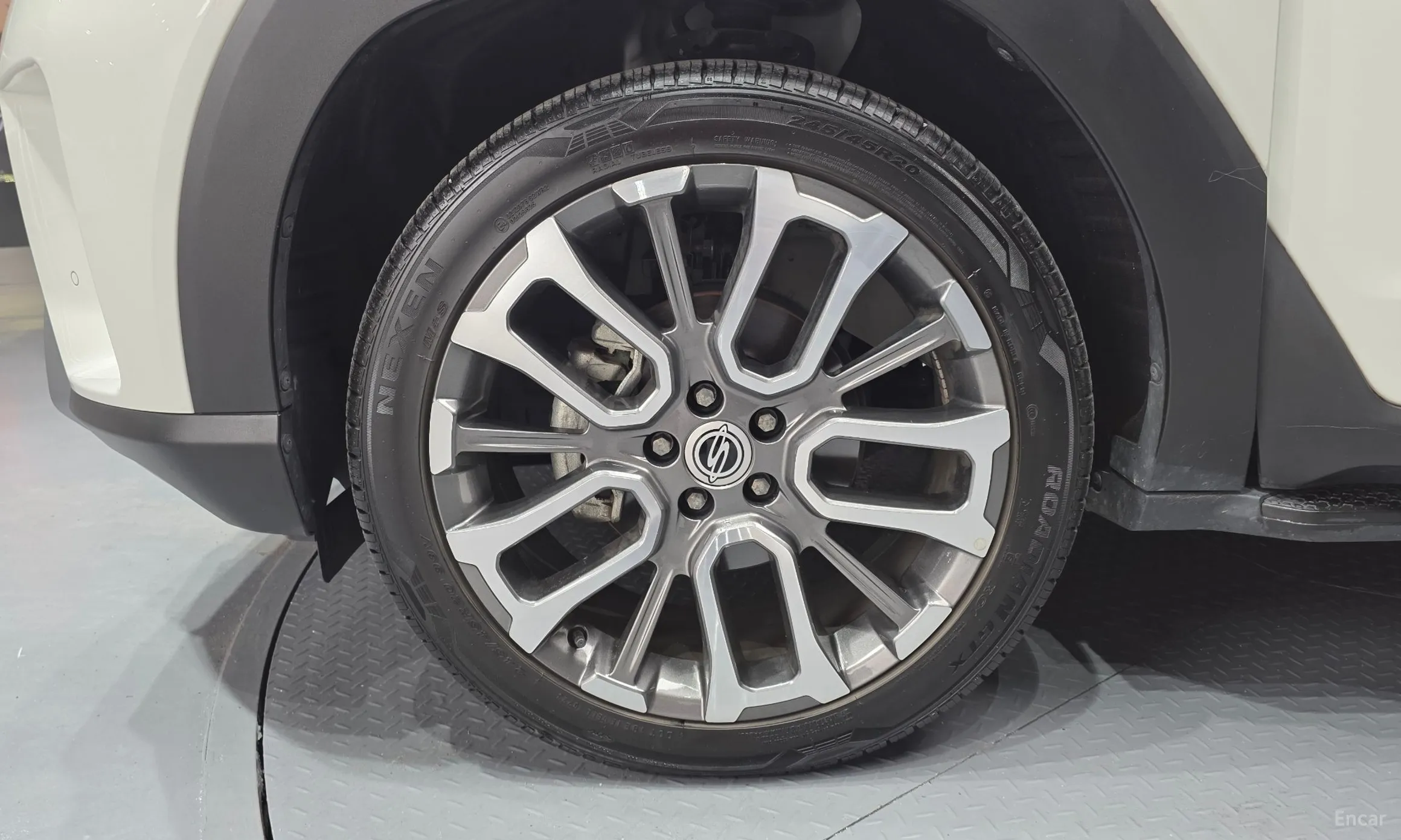 KG Mobility (SsangYong) Torres превью 5
