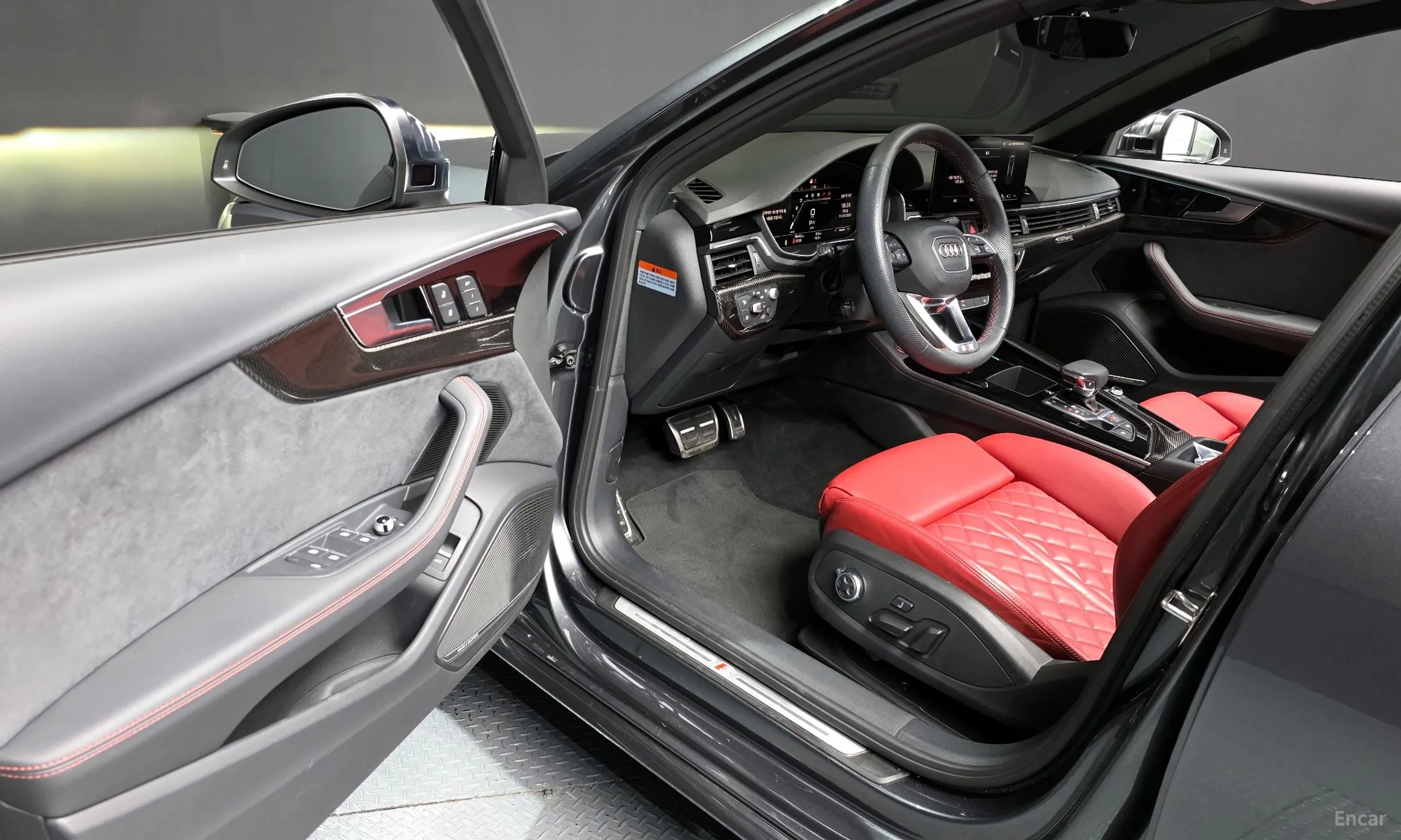 Audi S4 (B9) превью 10