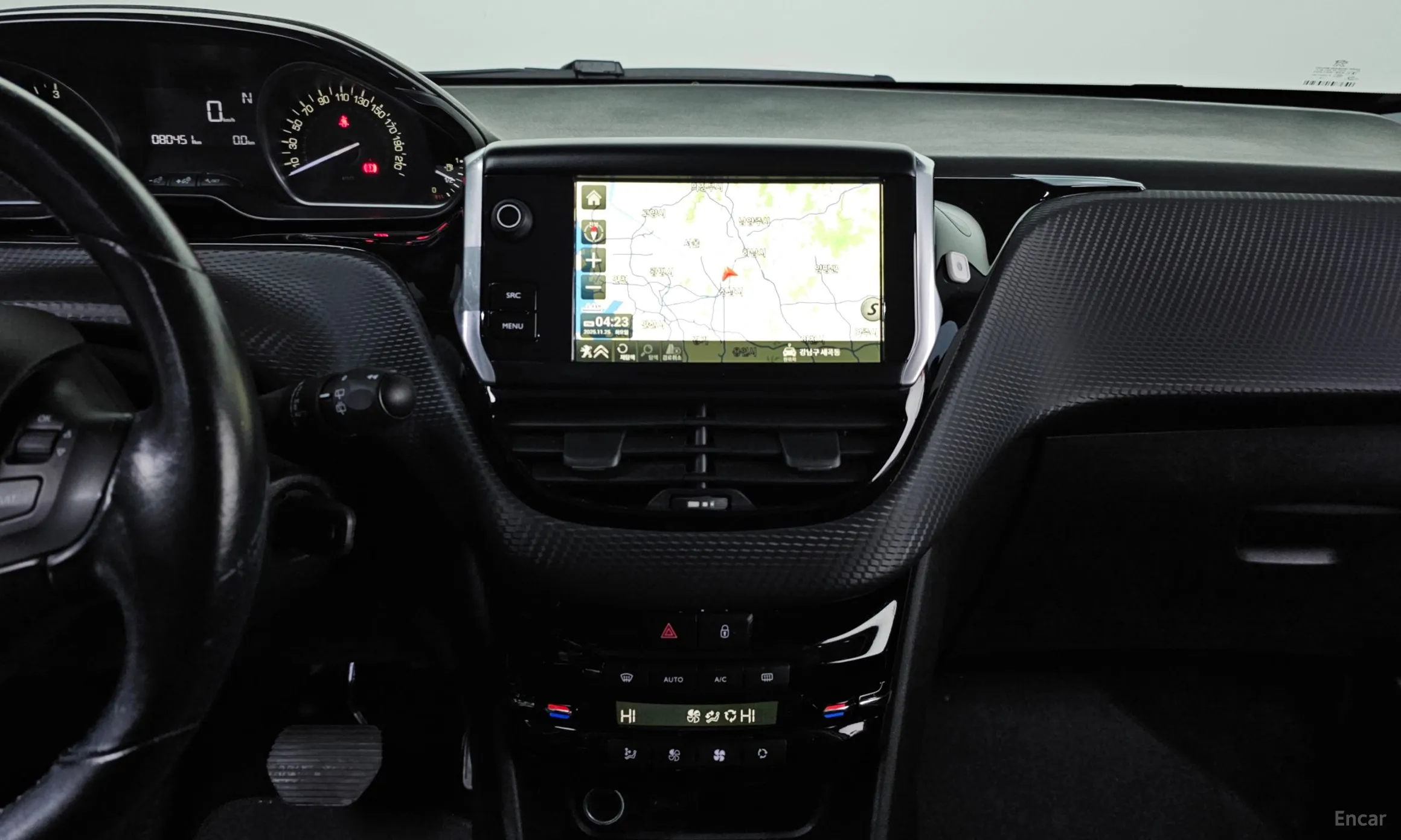 Peugeot 208 превью 14