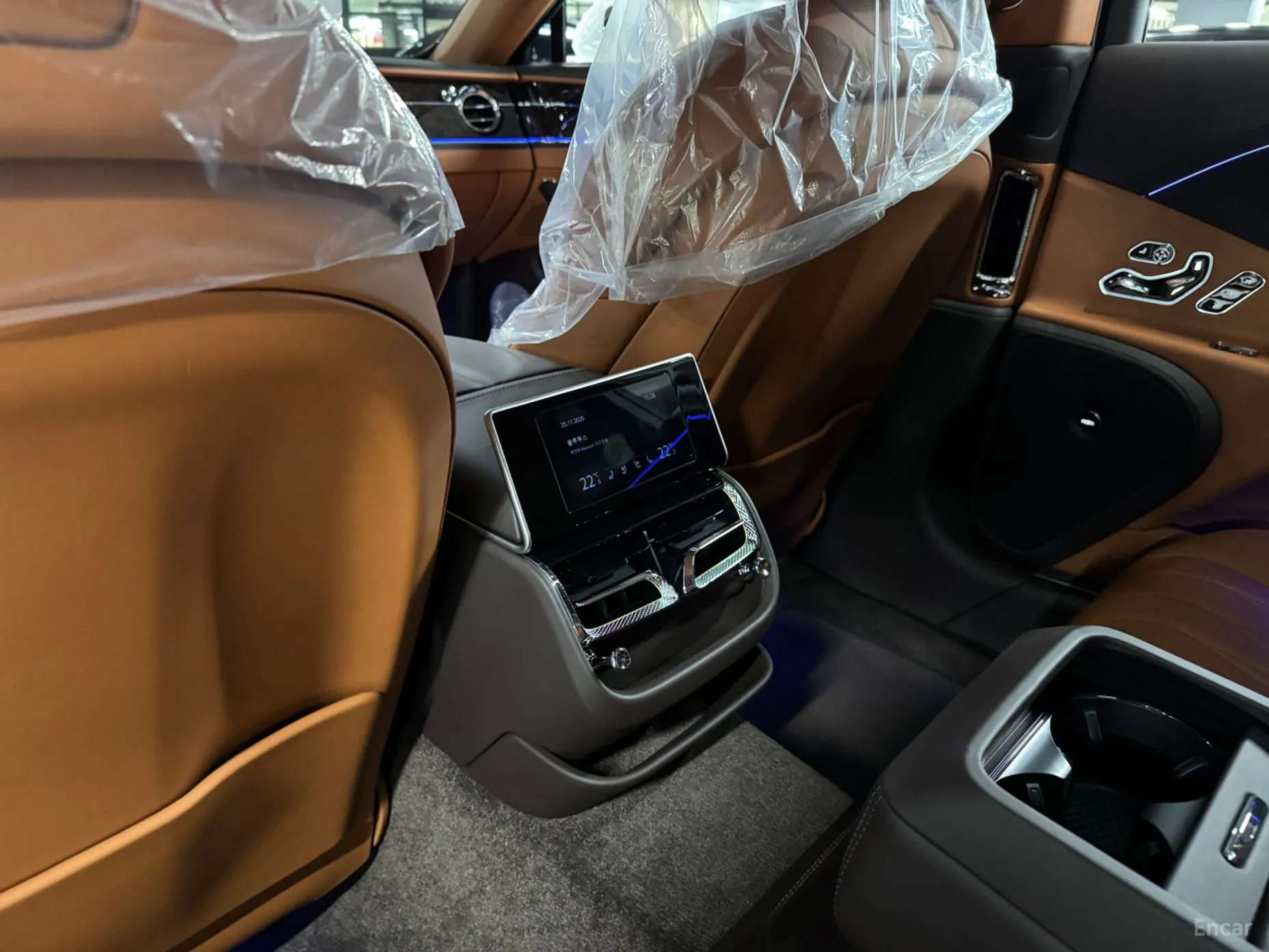 Bentley Flying Spur 3rd Generation превью 13