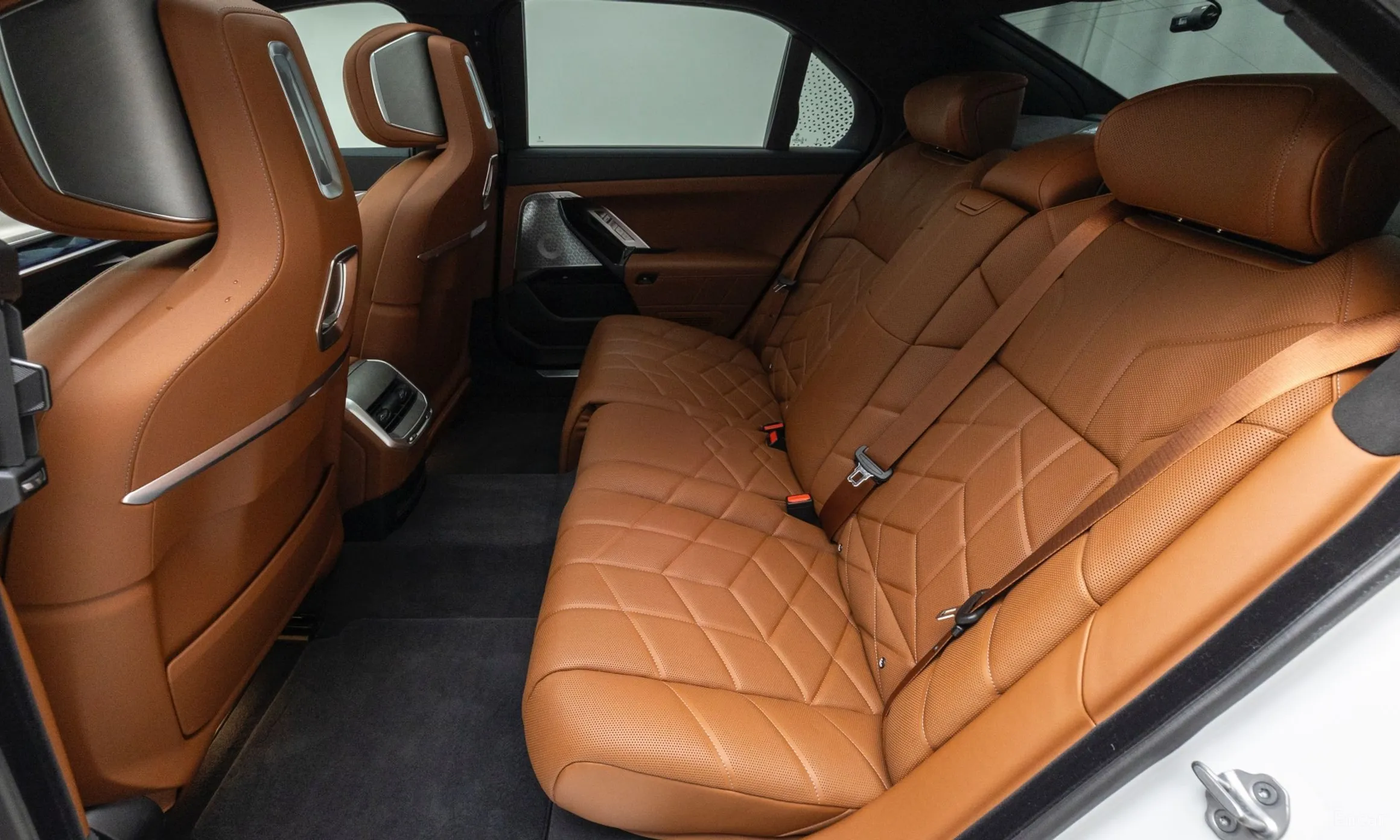 BMW 7 Series (G70) превью 11