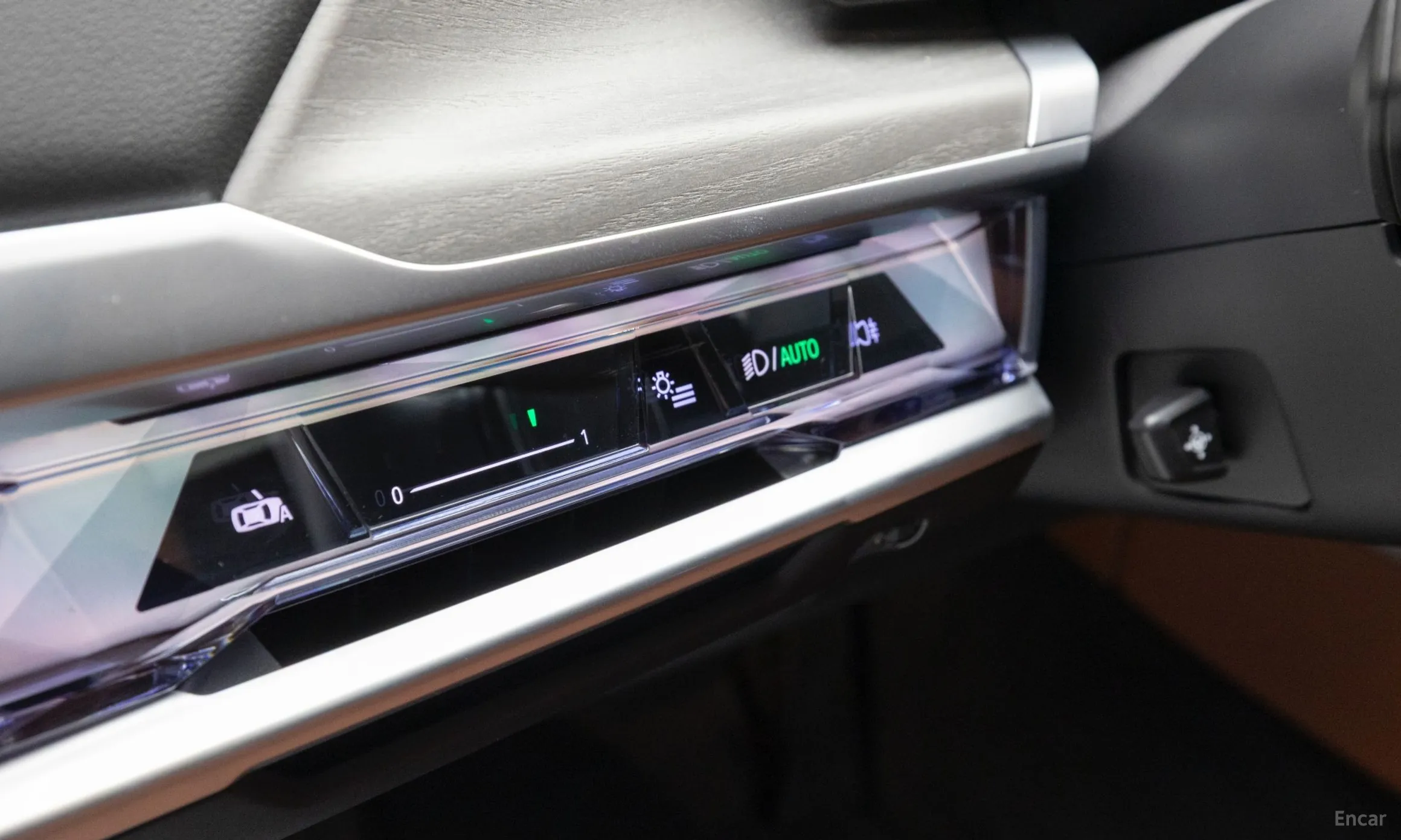 BMW 7 Series (G70) превью 14