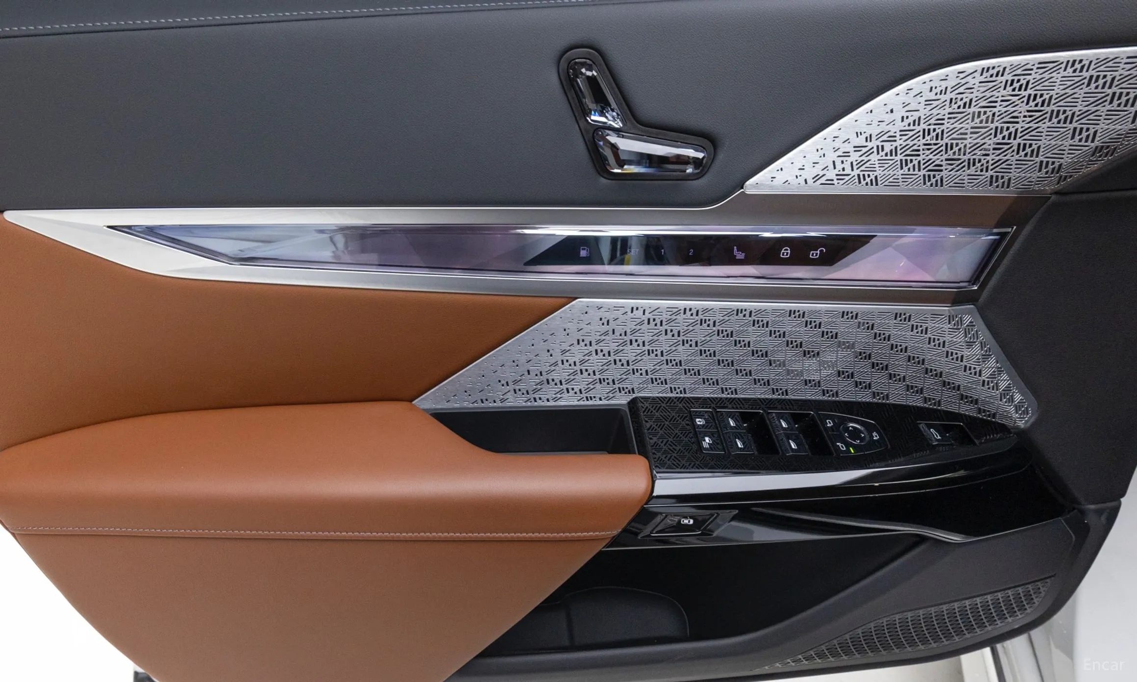 BMW 7 Series (G70) превью 20