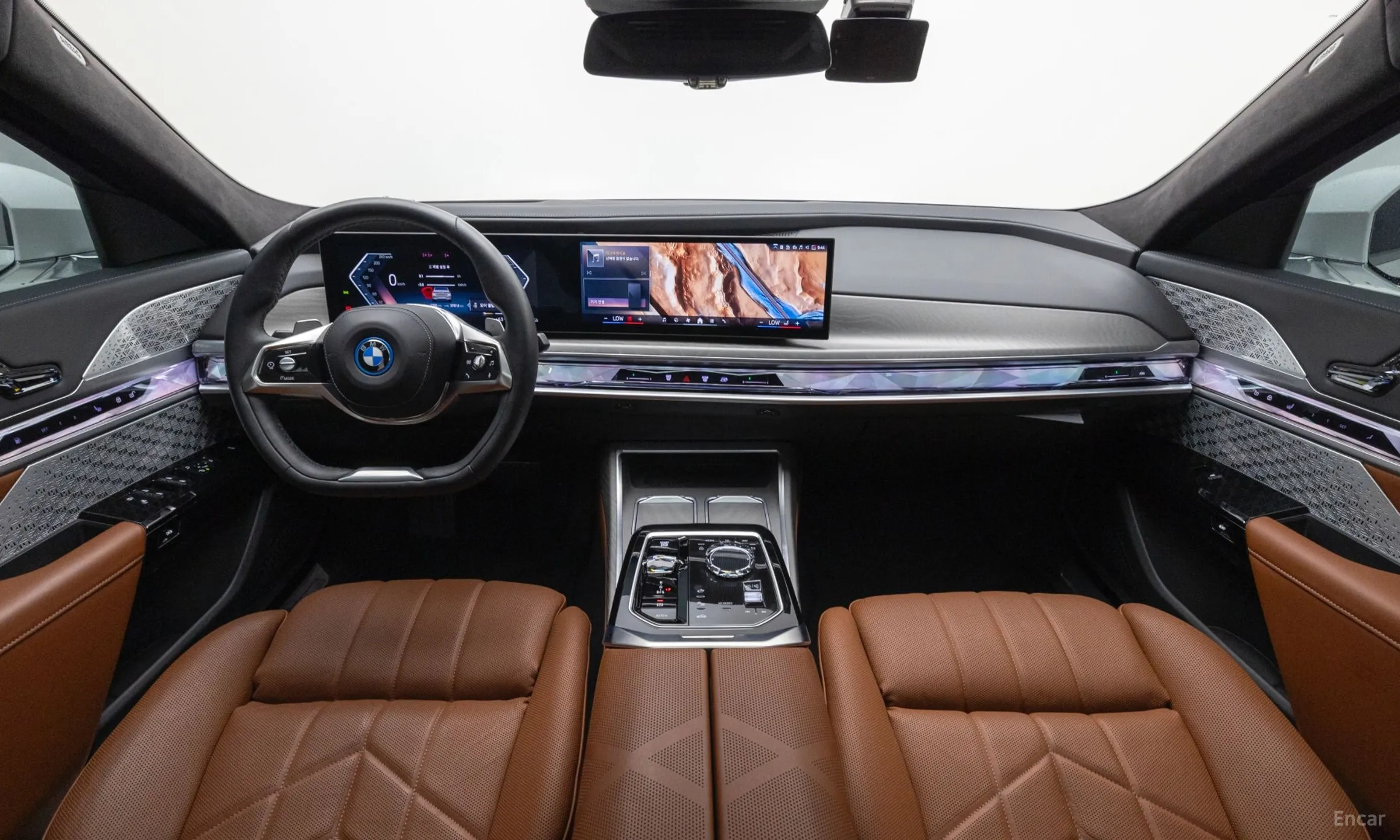 BMW 7 Series (G70) превью 7