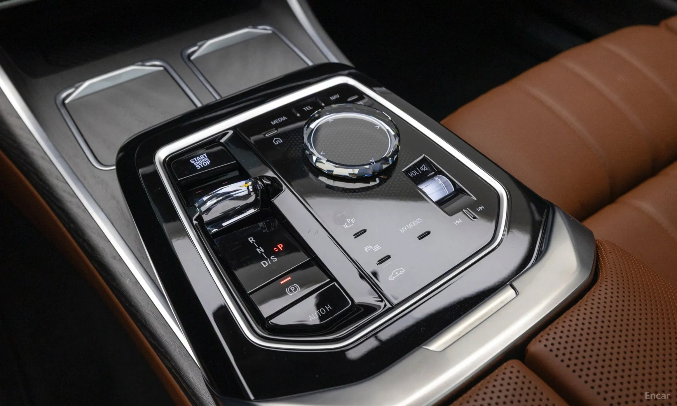 BMW 7 Series (G70) превью 9