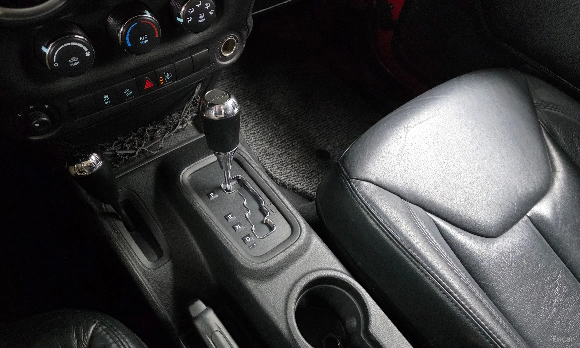 Jeep Wrangler (JK) превью 9