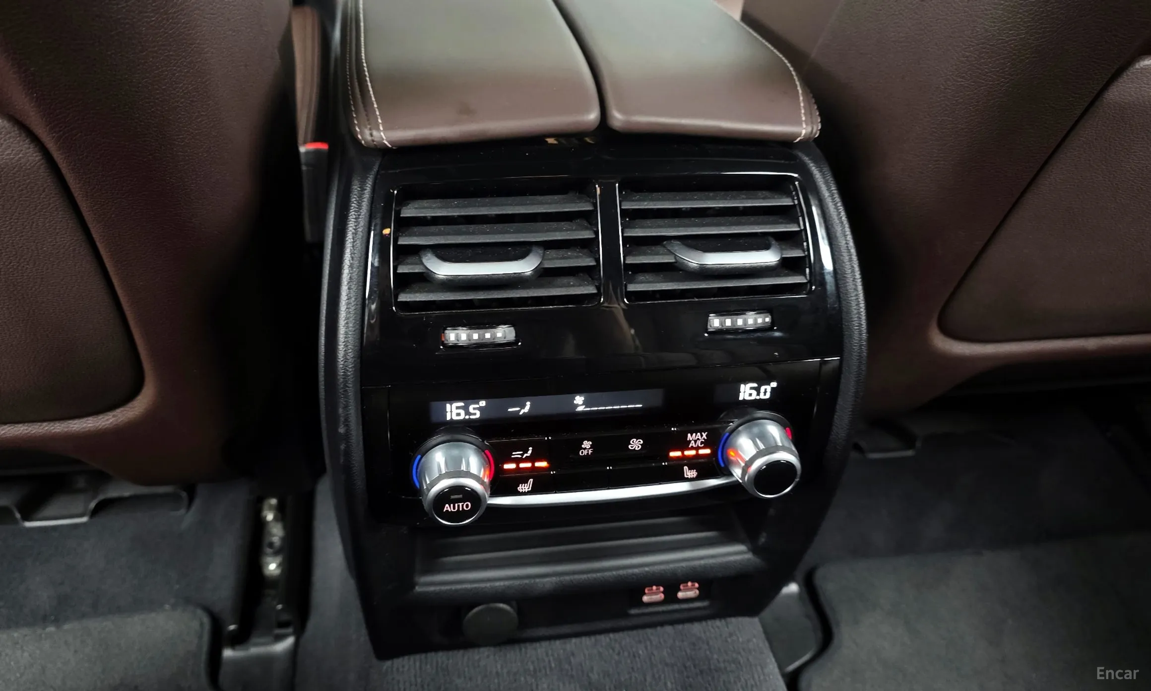 BMW 5 Series (G30) превью 18