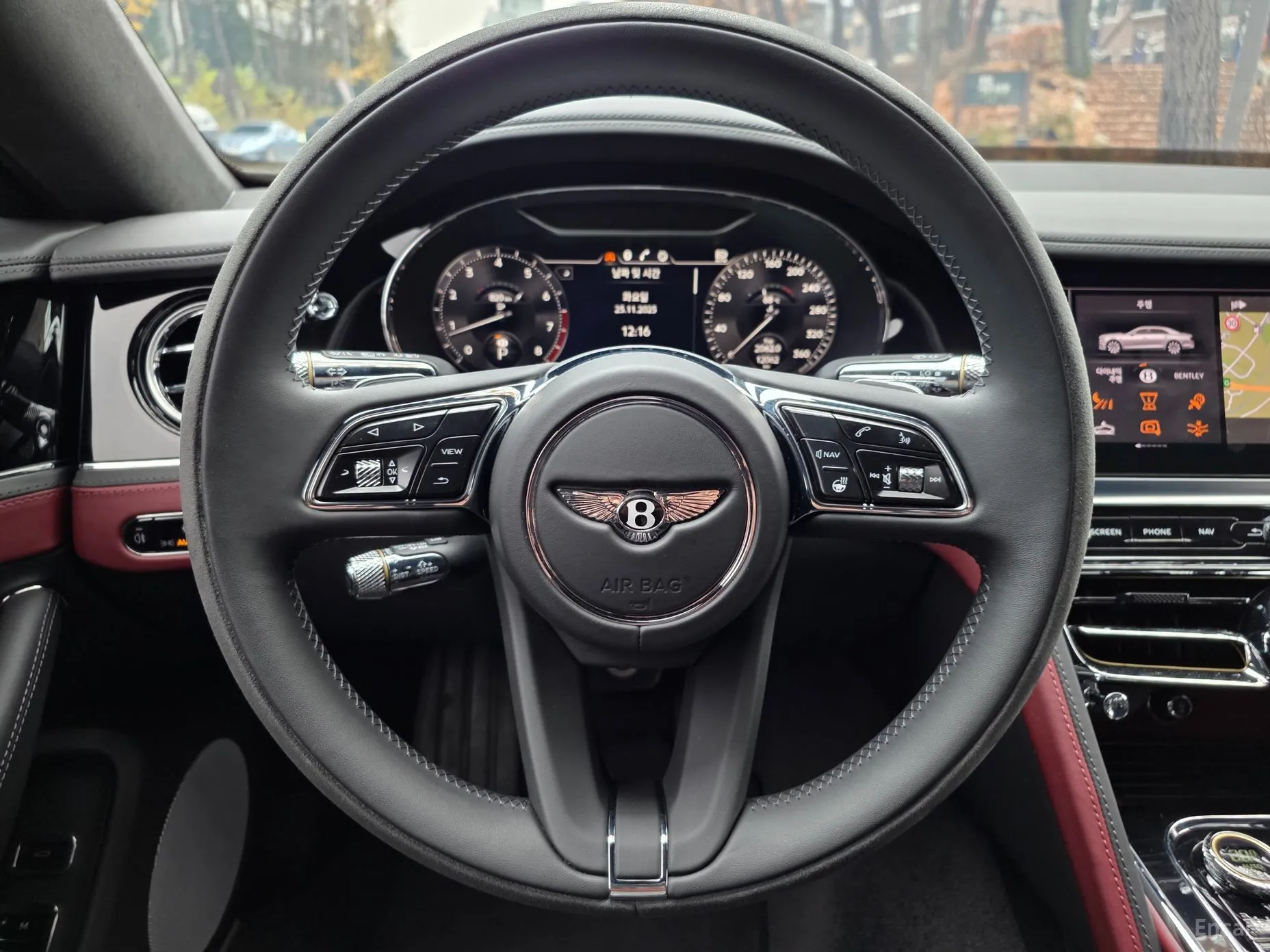 Bentley Flying Spur 3rd Generation превью 13