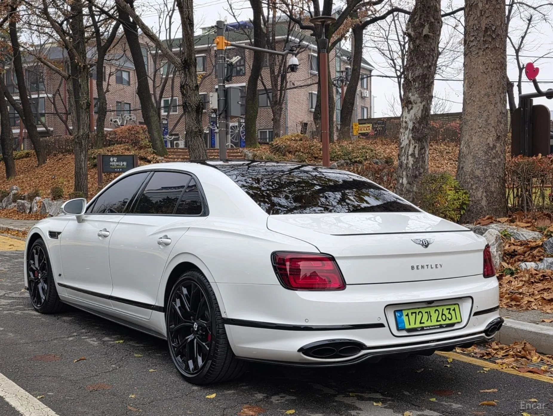 Bentley Flying Spur 3rd Generation превью 6