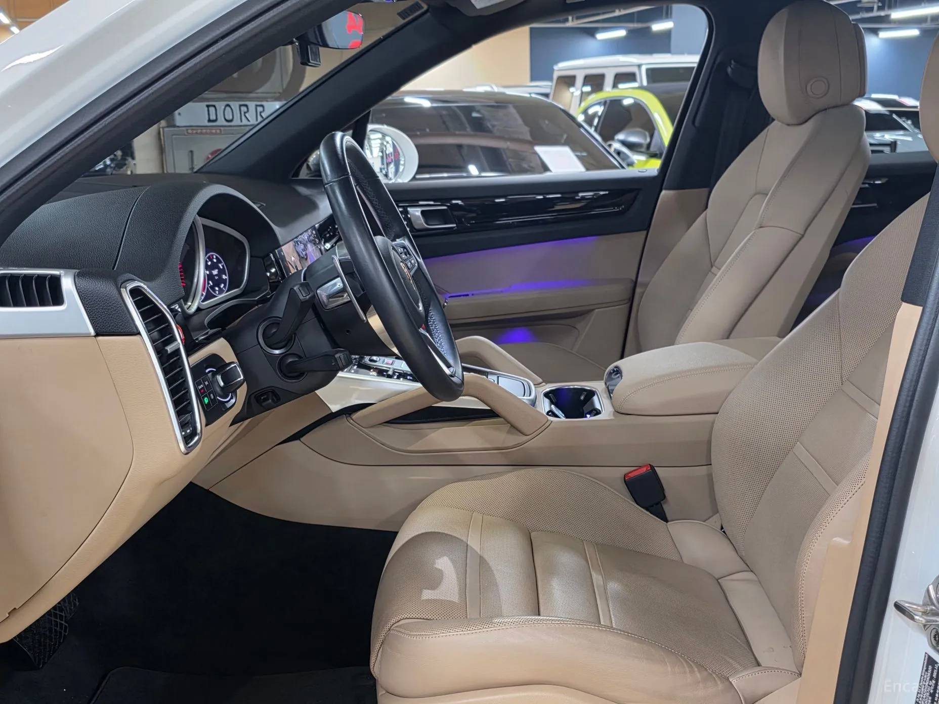 Porsche Cayenne (PO536) превью 12