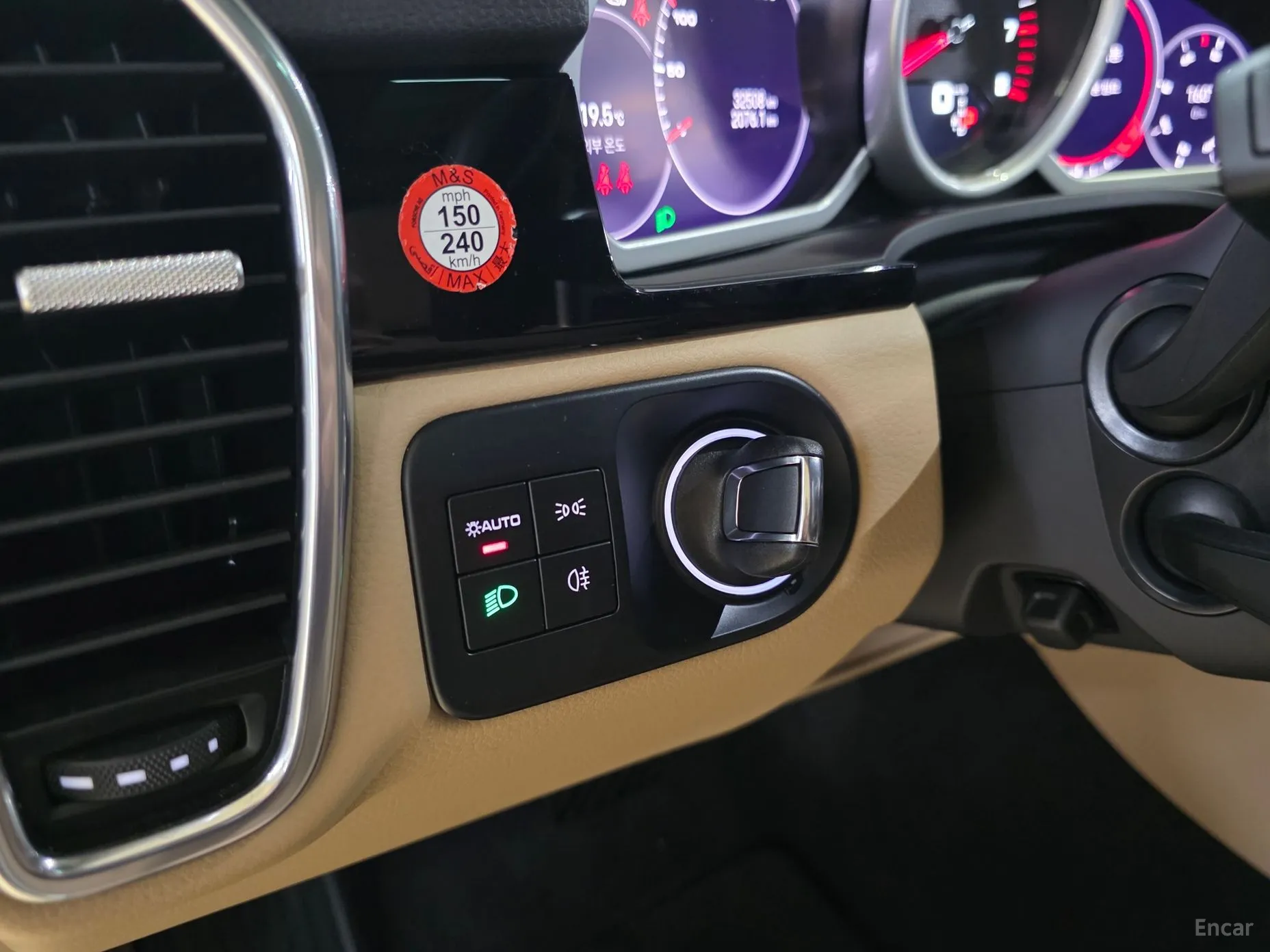 Porsche Cayenne (PO536) превью 15