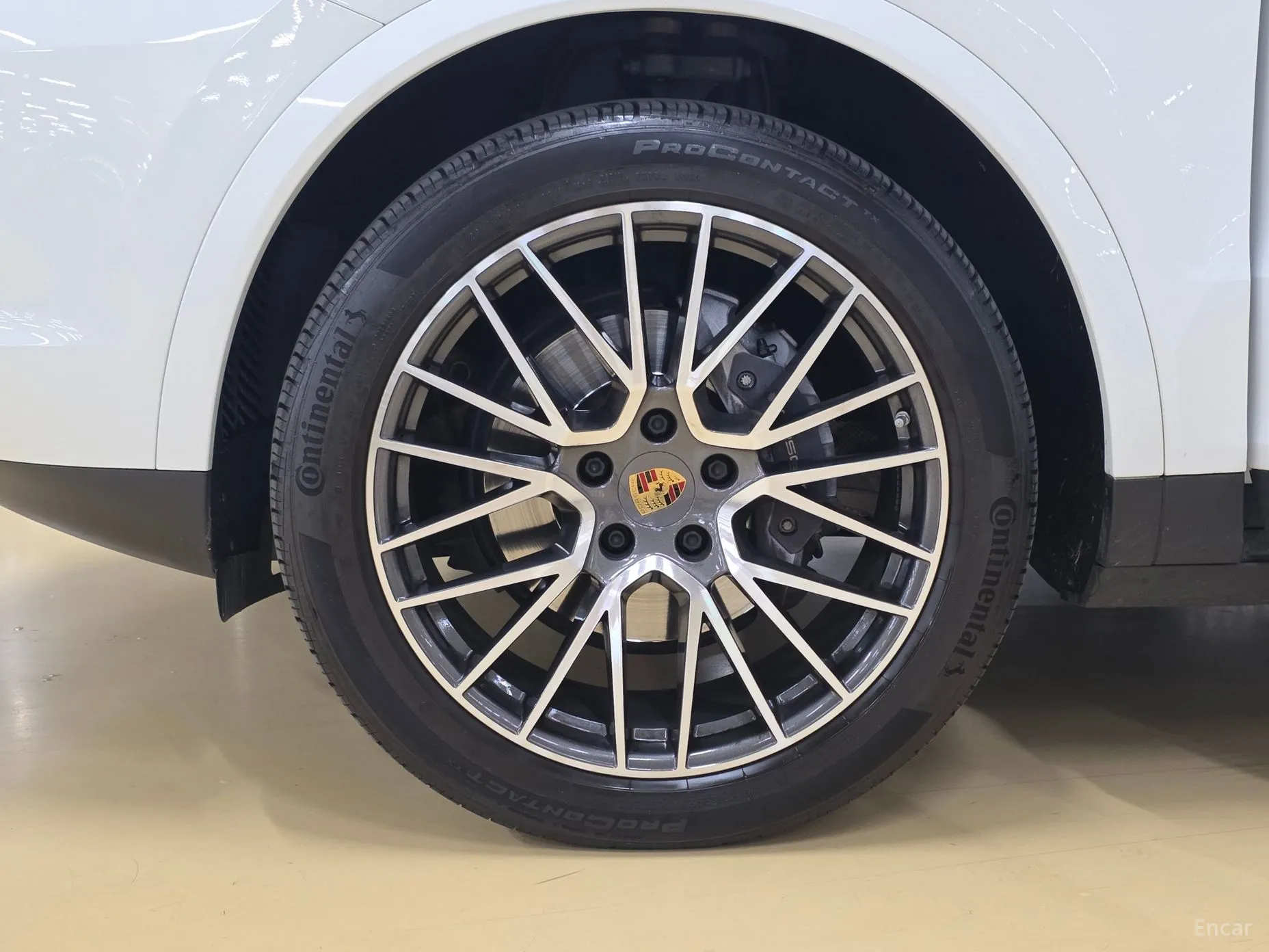 Porsche Cayenne (PO536) превью 7