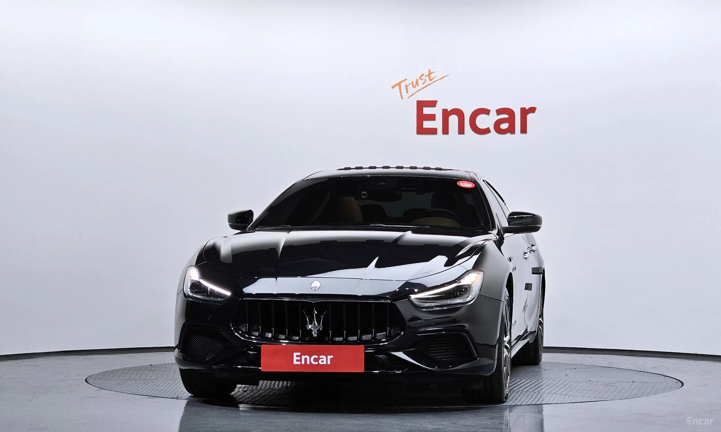 Maserati Ghibli превью 3