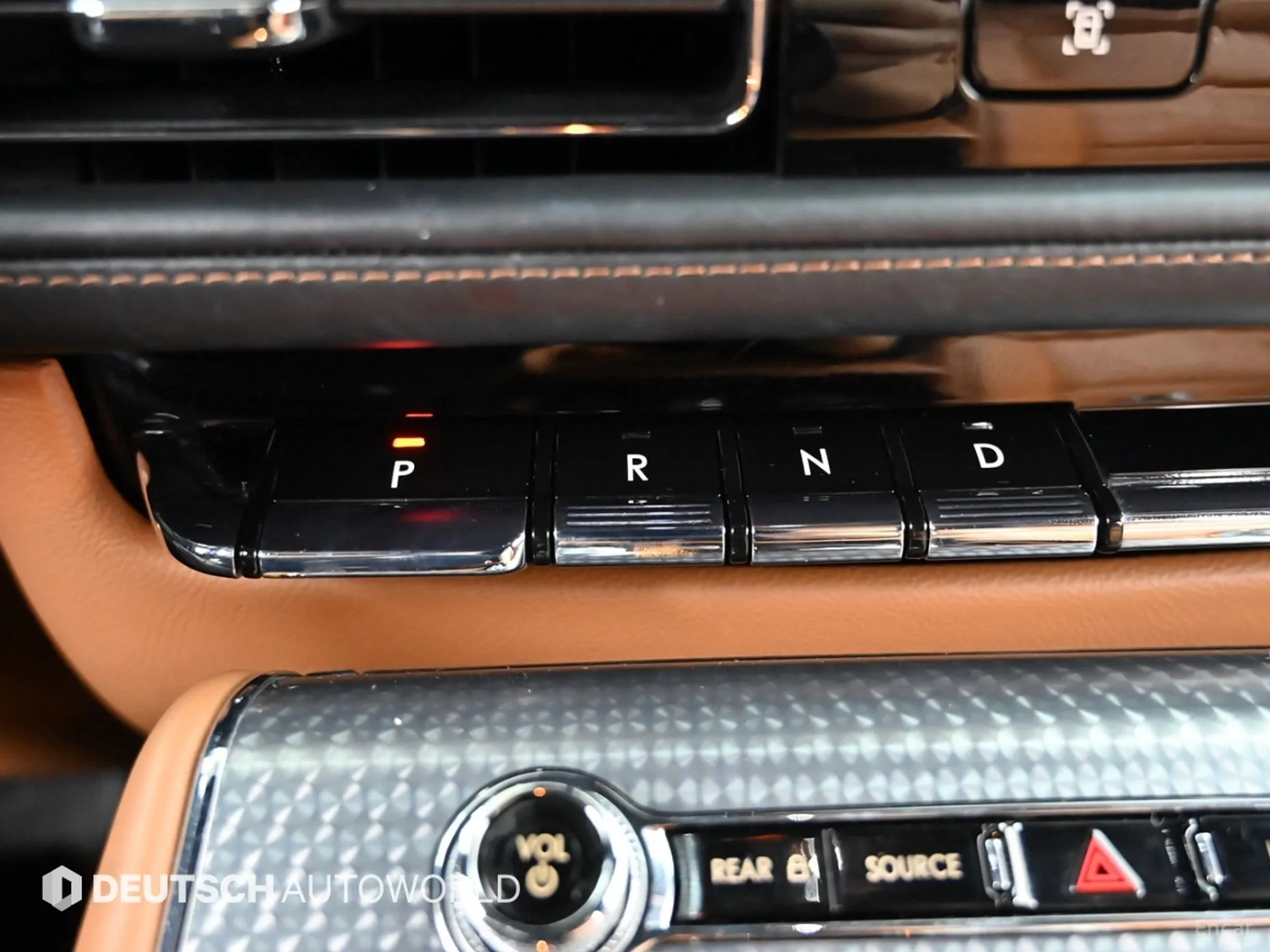 Lincoln Aviator 2nd Generation превью 9